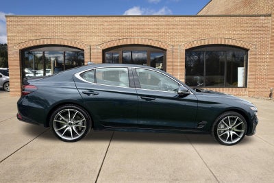 2025 Genesis G70 2.5T