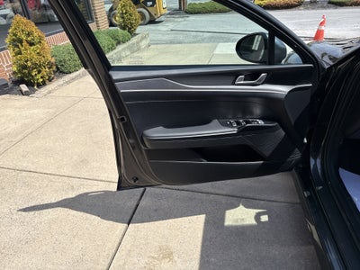 2025 Kia K5 LXS