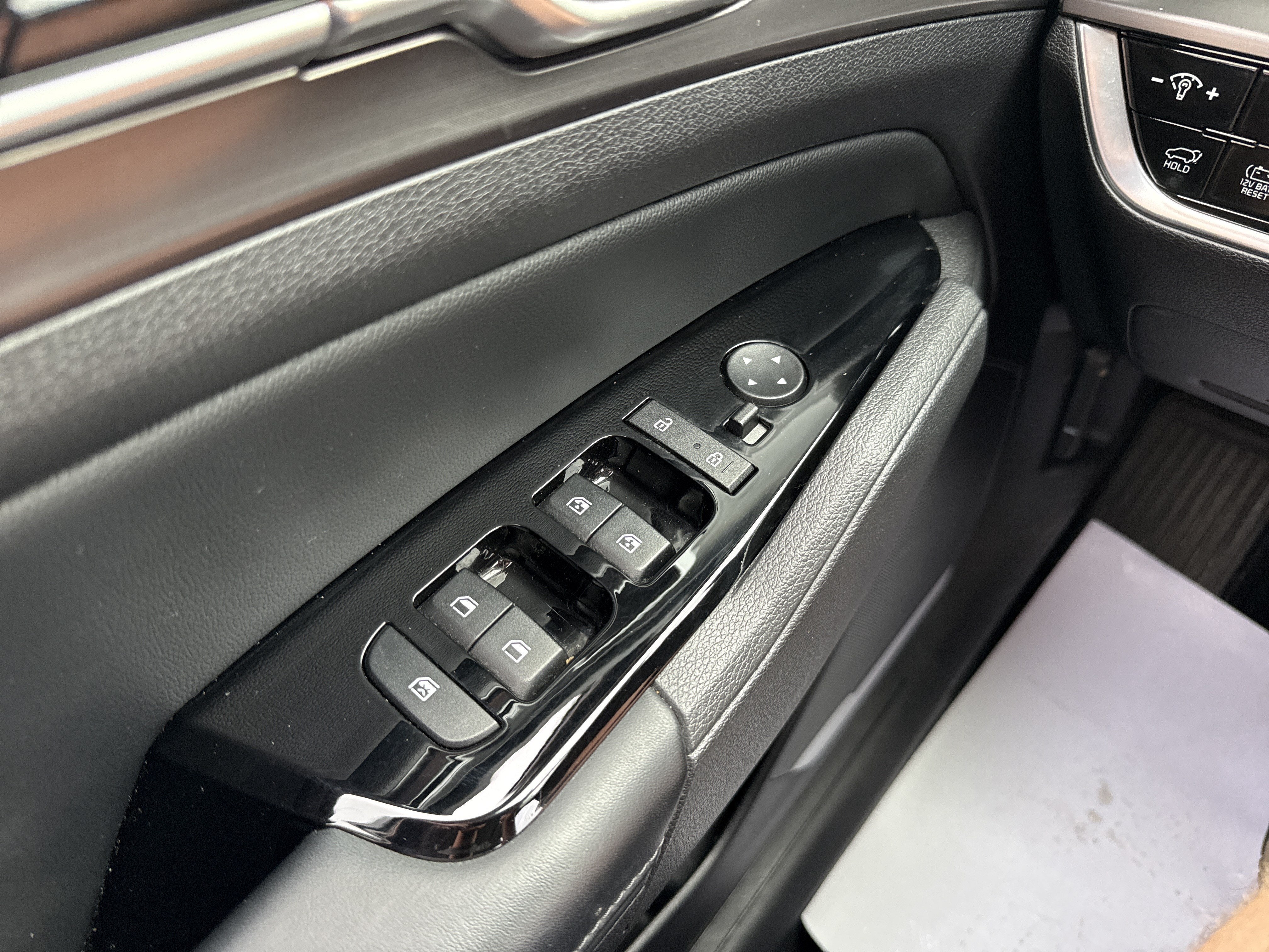 2025 Kia Sportage Hybrid EX