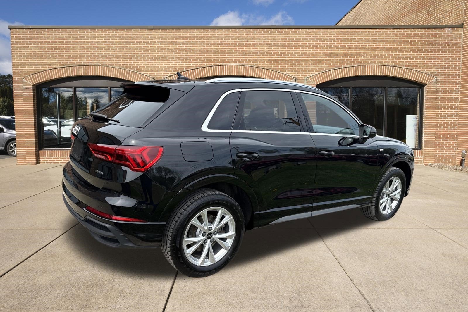 2025 Audi Q3 S line Premium