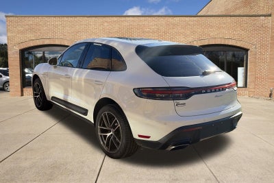 2025 Porsche Macan Base