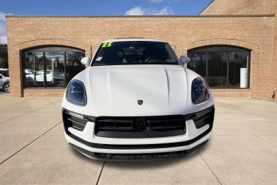 2025 Porsche Macan Base