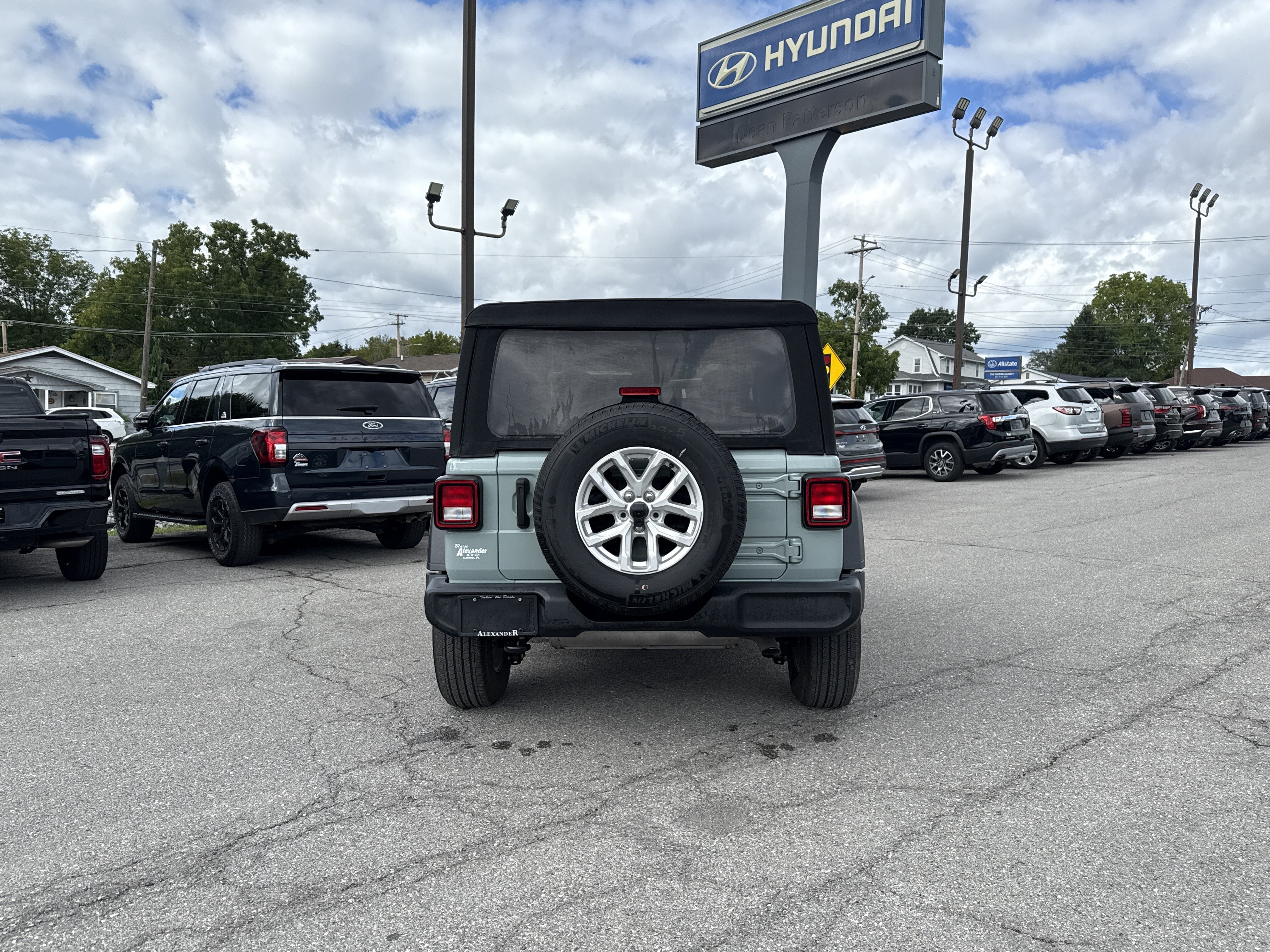 2023 Jeep Wrangler Sport S