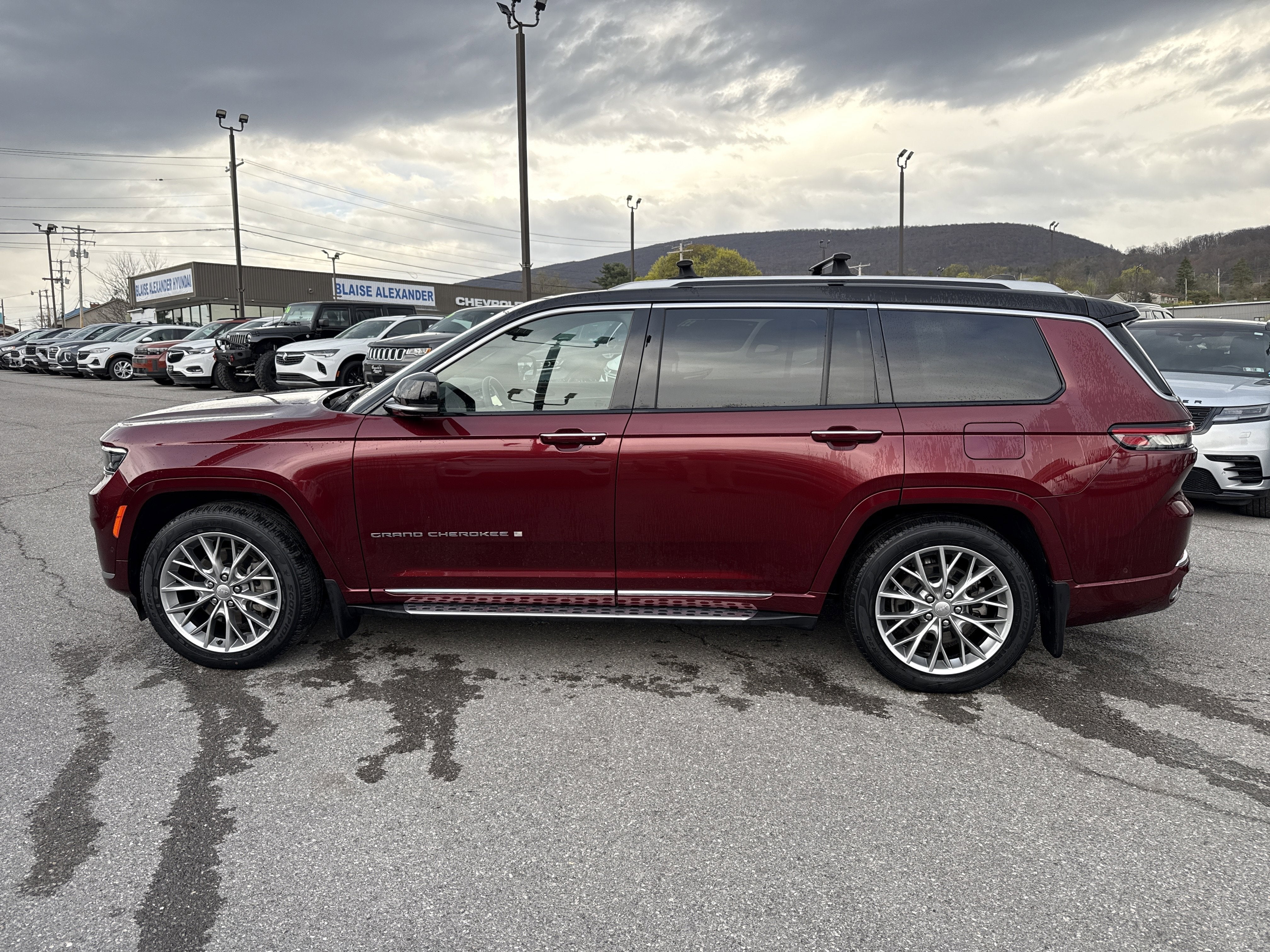 2022 Jeep Grand Cherokee L Summit