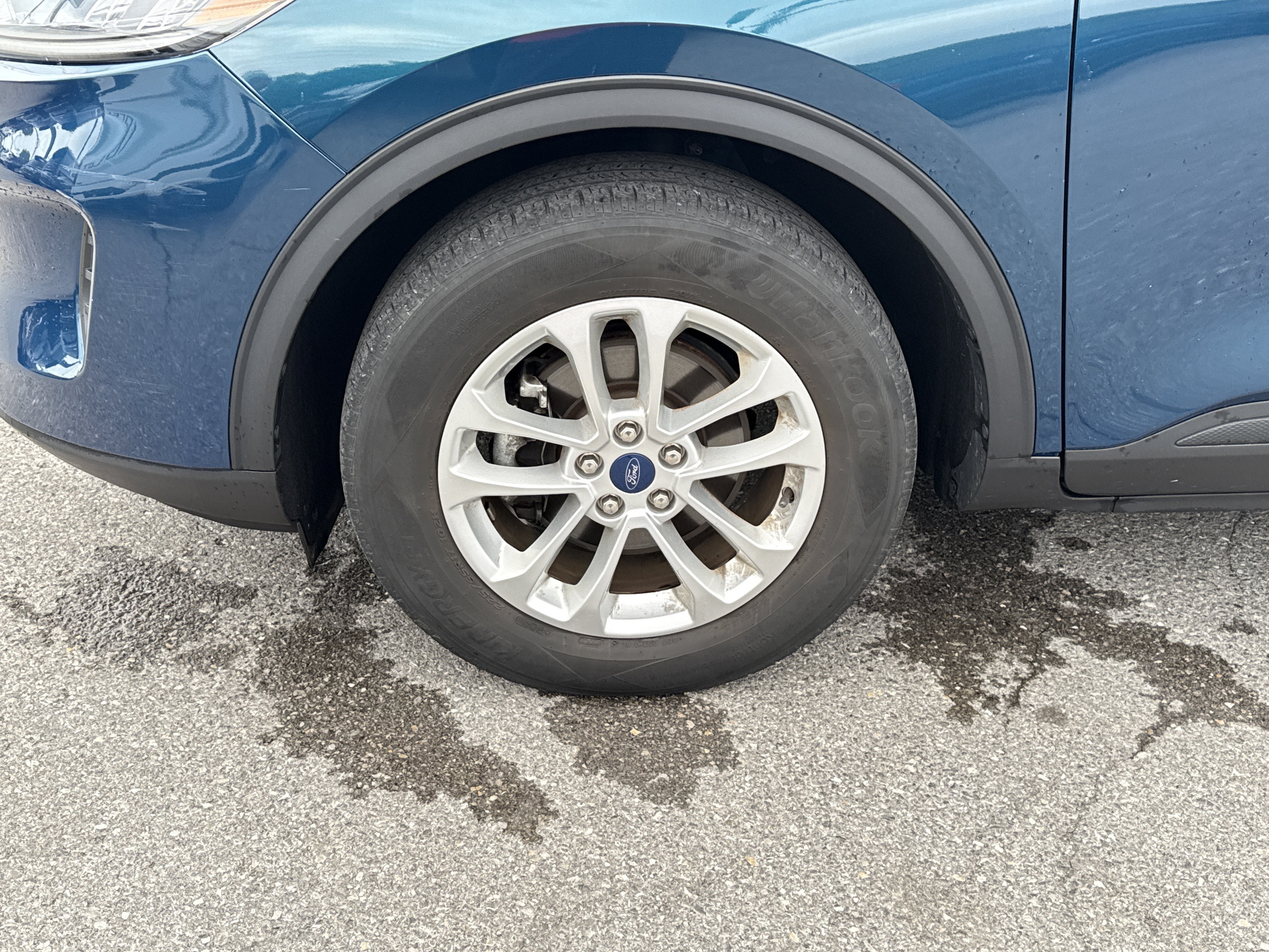 2020 Ford Escape SE