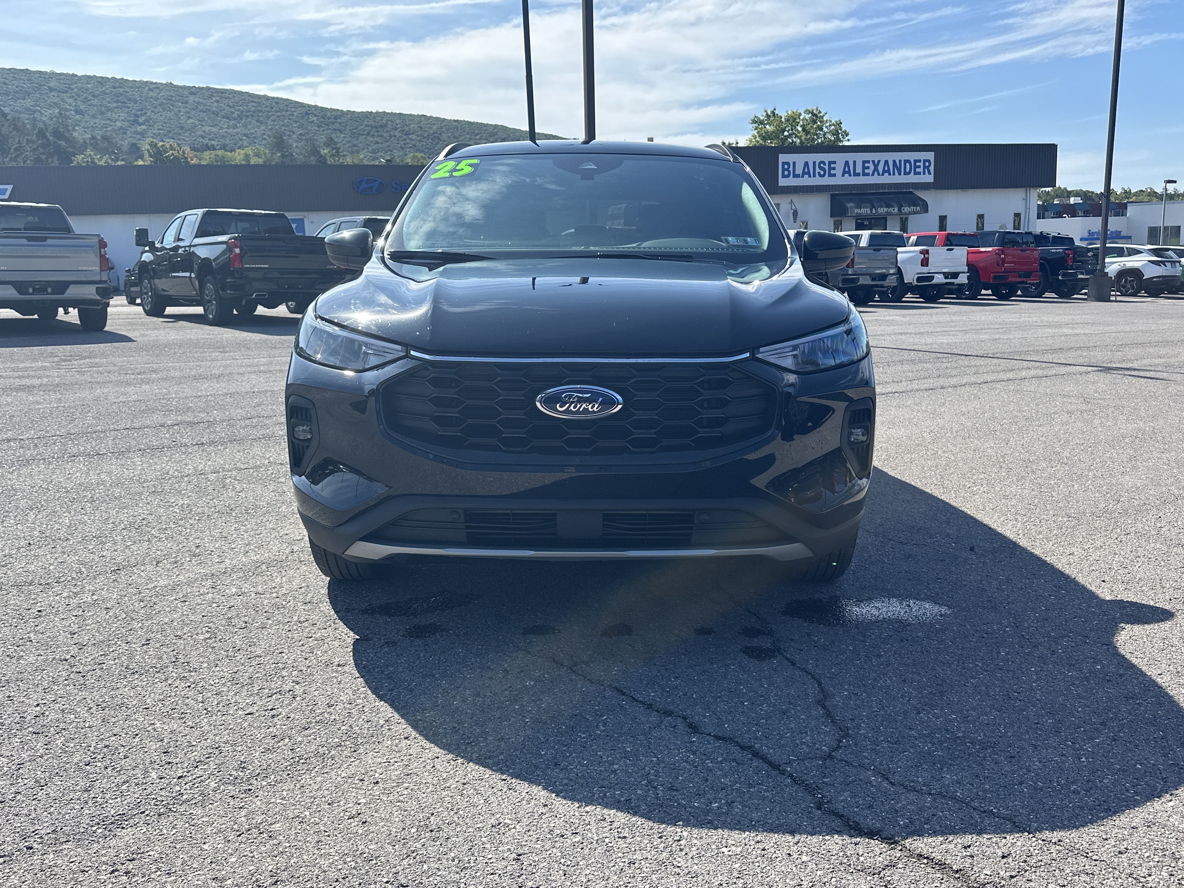 2025 Ford Escape ST-Line Select