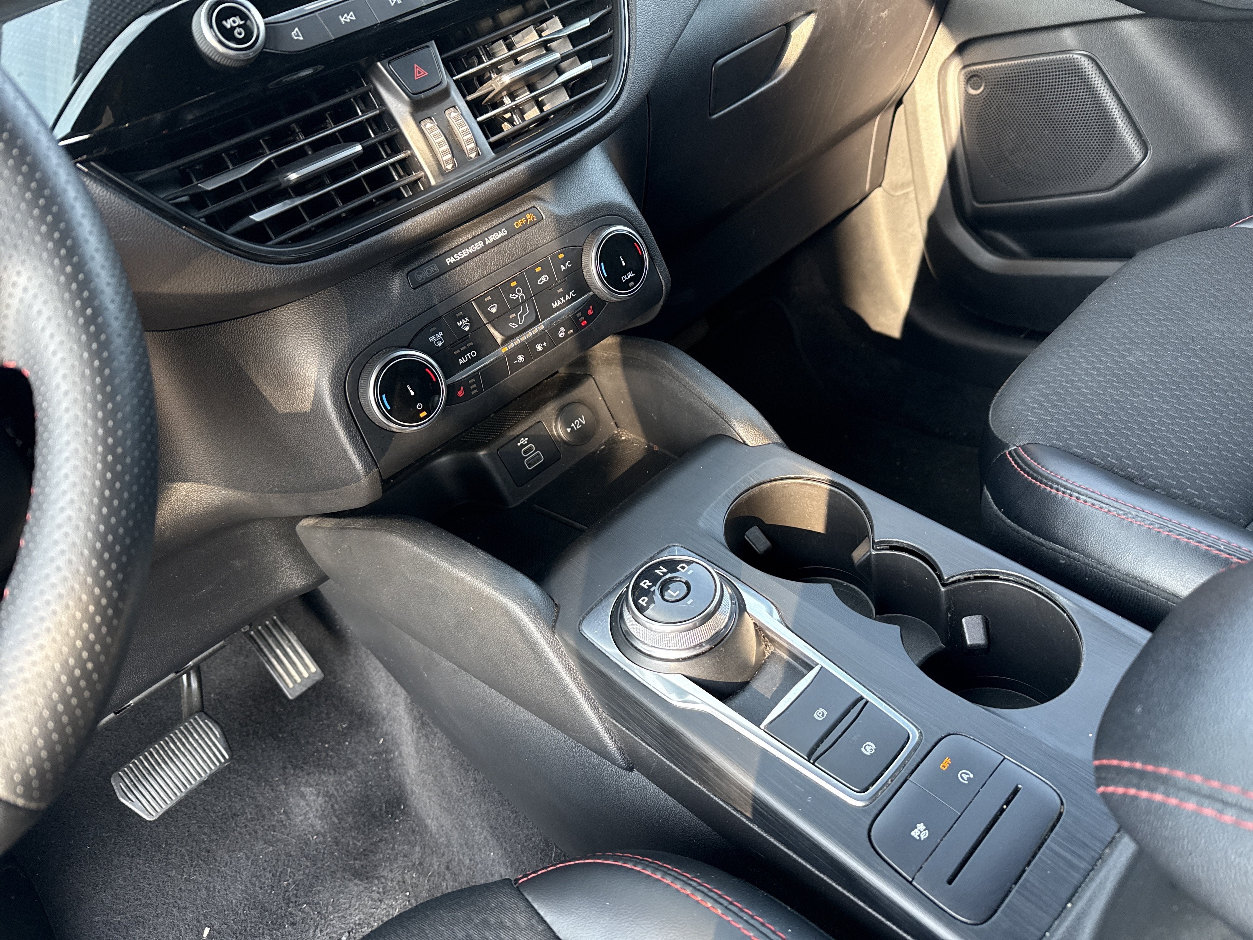 2025 Ford Escape ST-Line Select