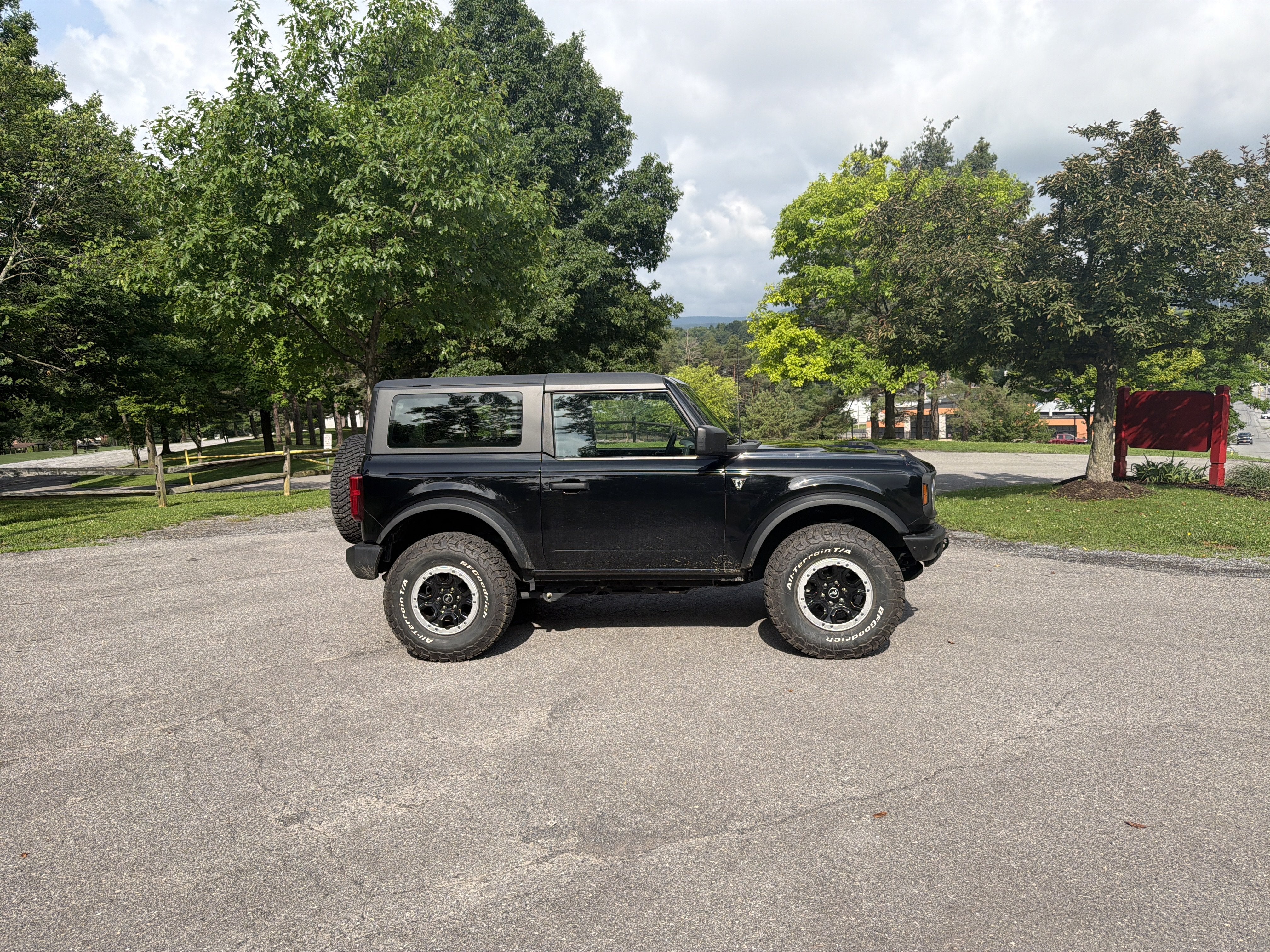 2023 Ford Bronco Base