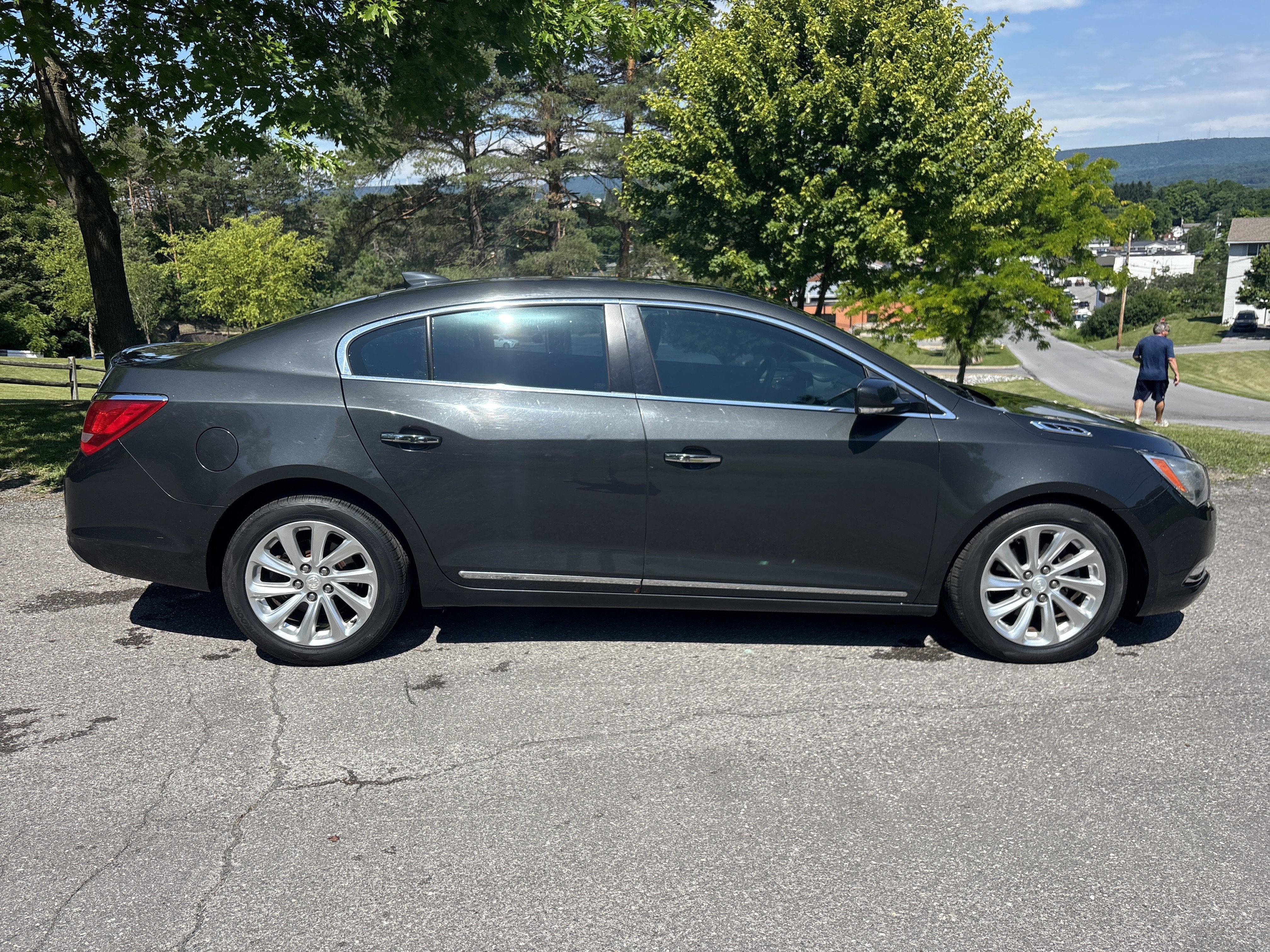 Used 2015 Buick LaCrosse Leather with VIN 1G4GB5G32FF130790 for sale in Hazle Township, PA