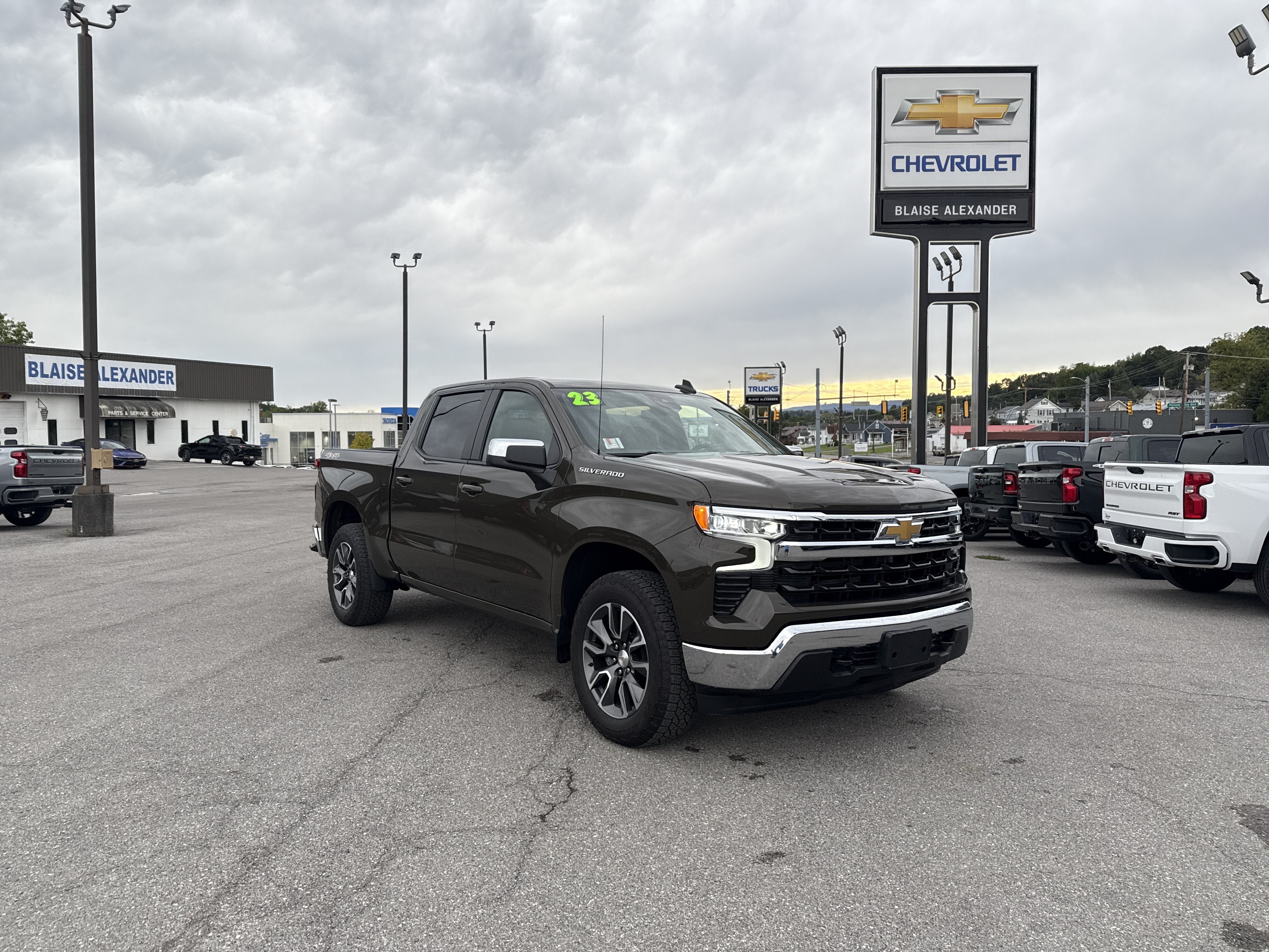 2023 Chevrolet Silverado 1500 LT