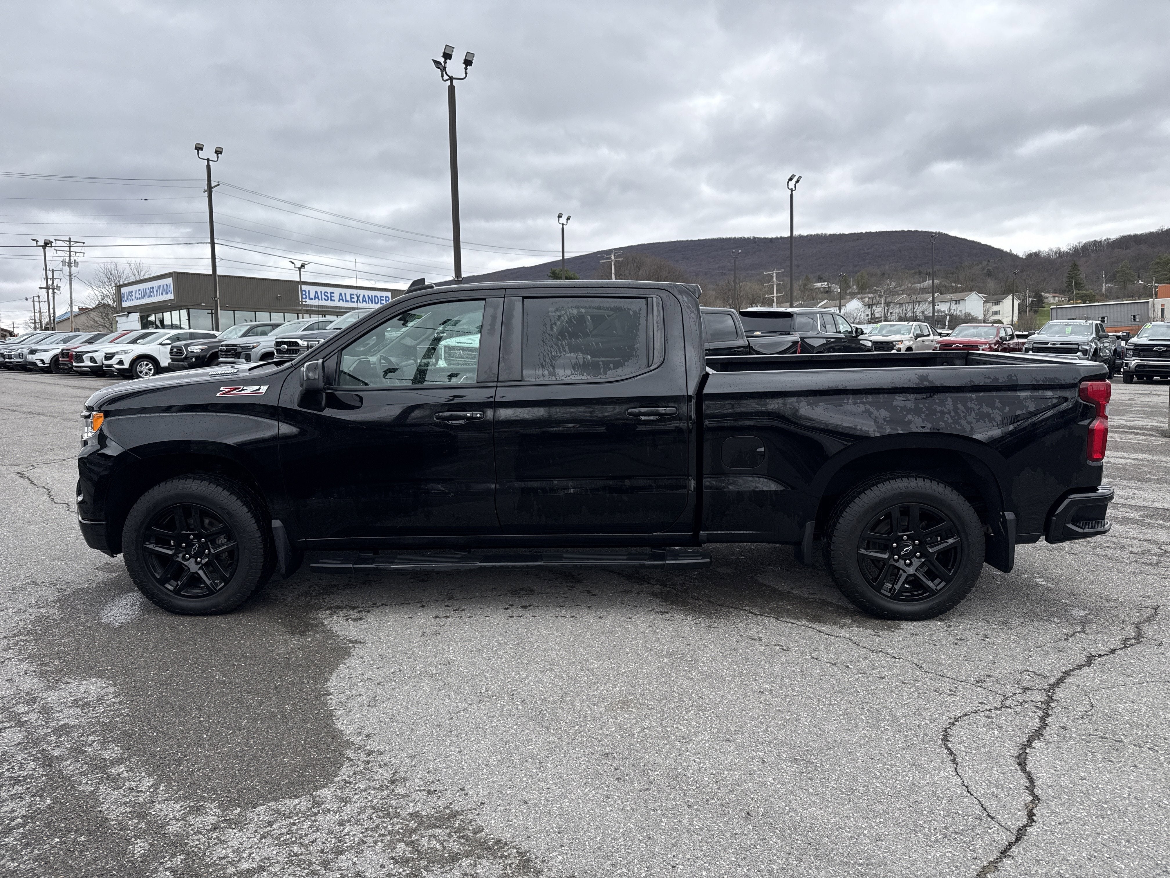 2024 Chevrolet Silverado 1500 RST