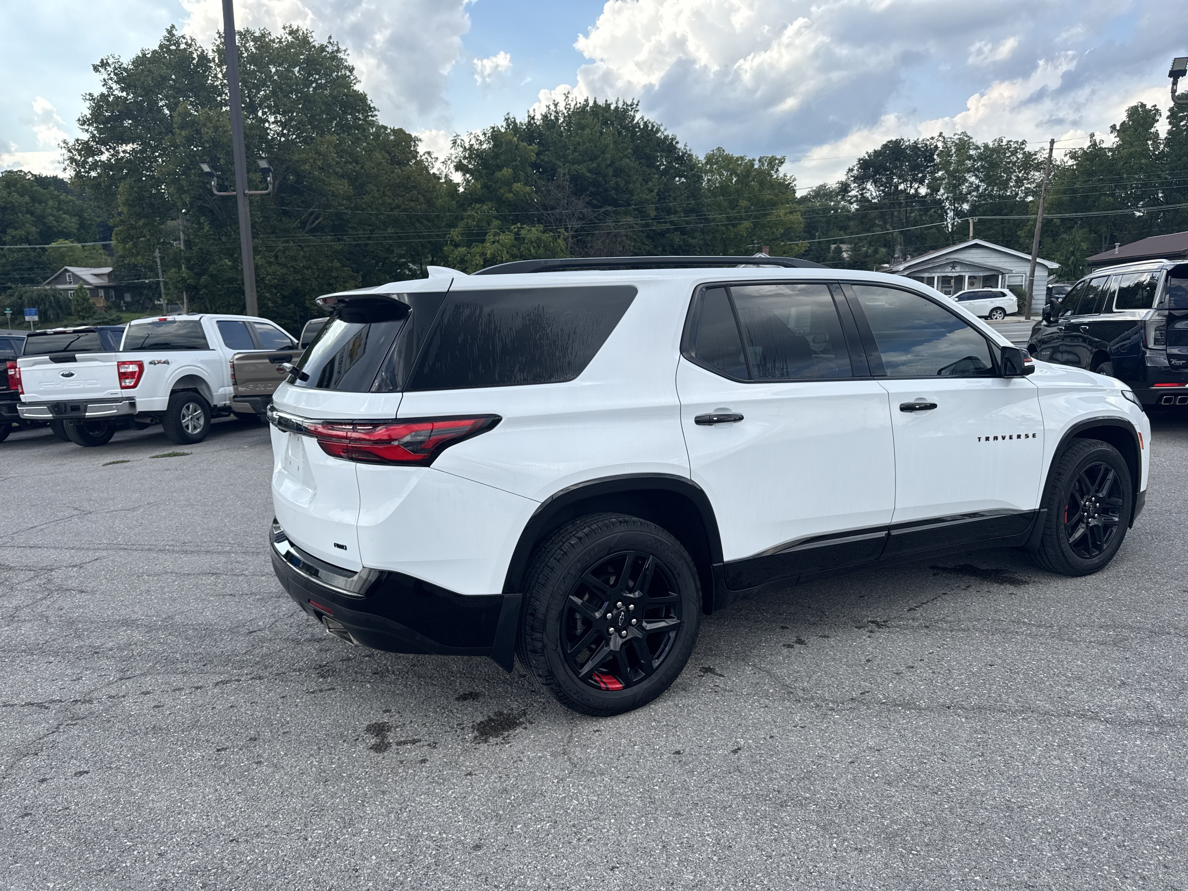 2023 Chevrolet Traverse Premier