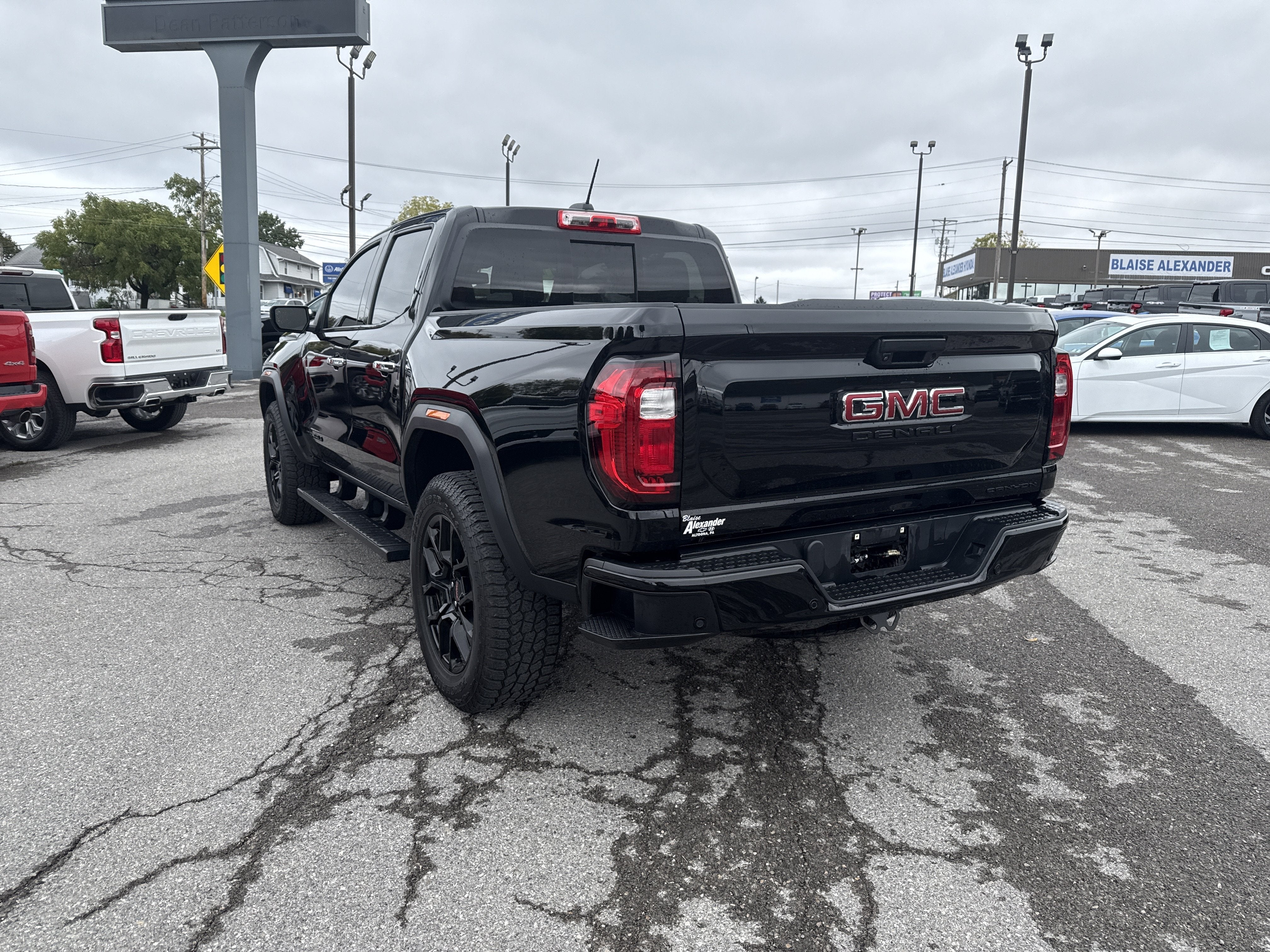 2024 GMC Canyon 4WD Denali
