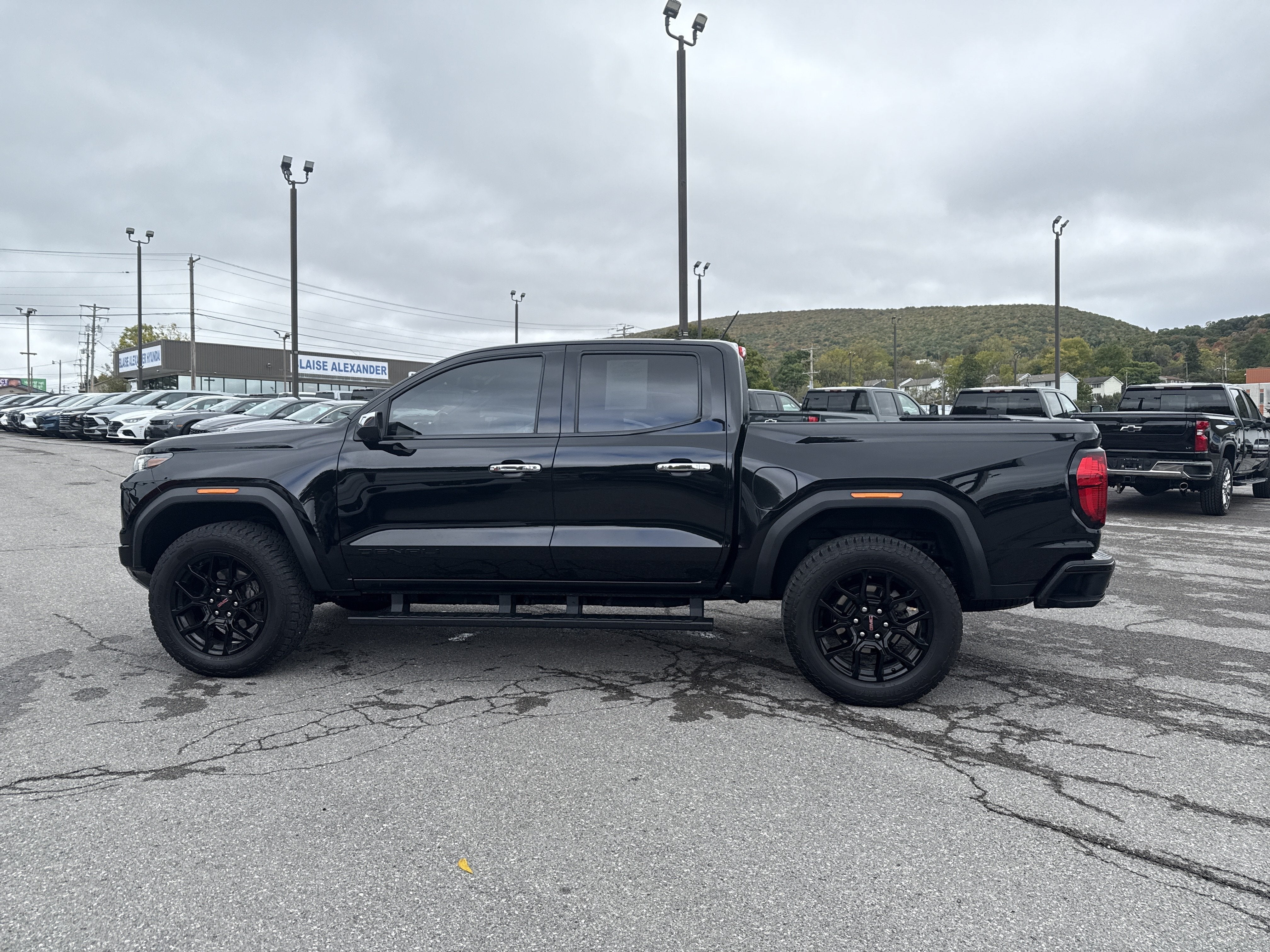 2024 GMC Canyon 4WD Denali