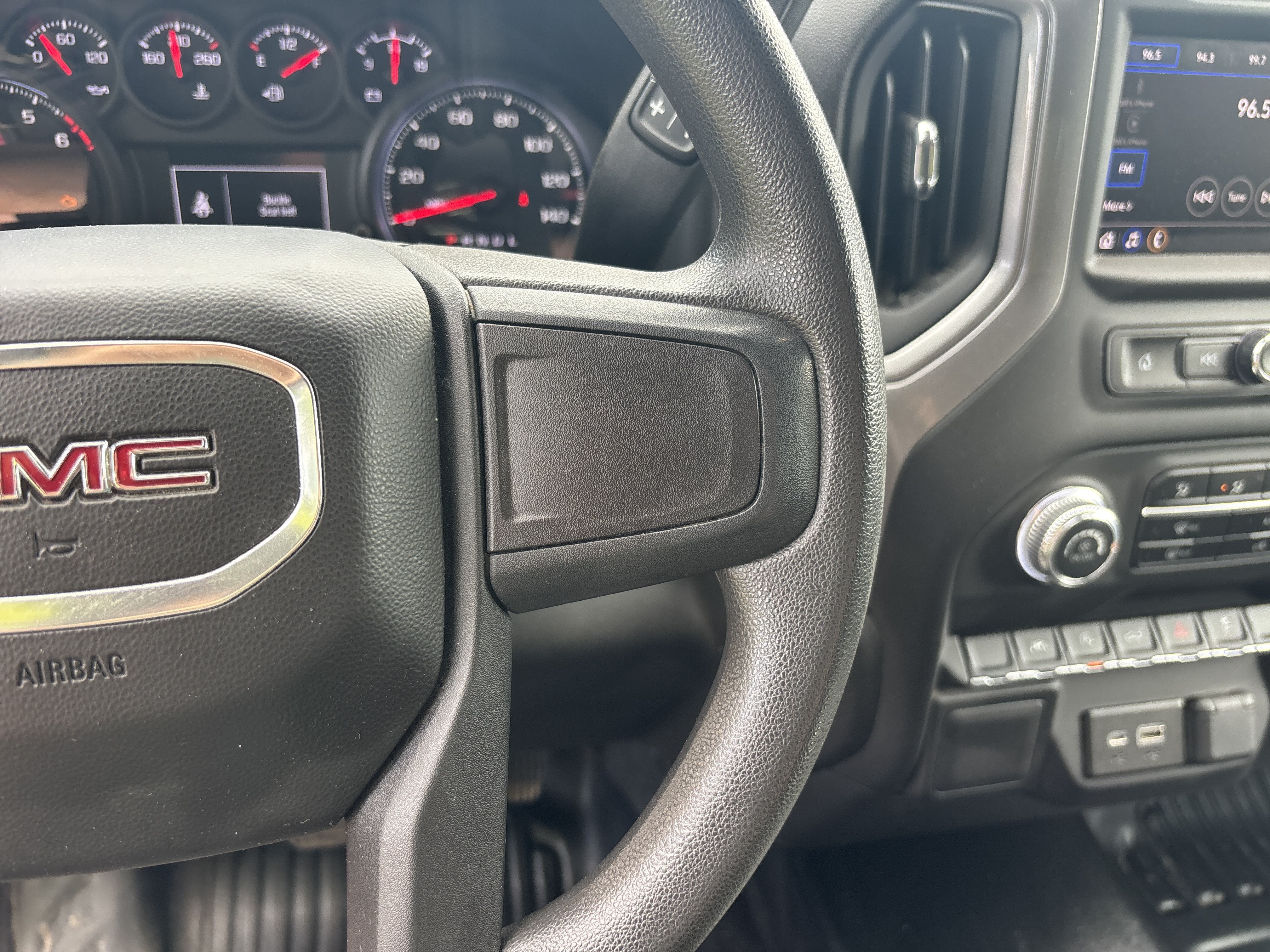 2023 GMC Sierra 1500 Pro