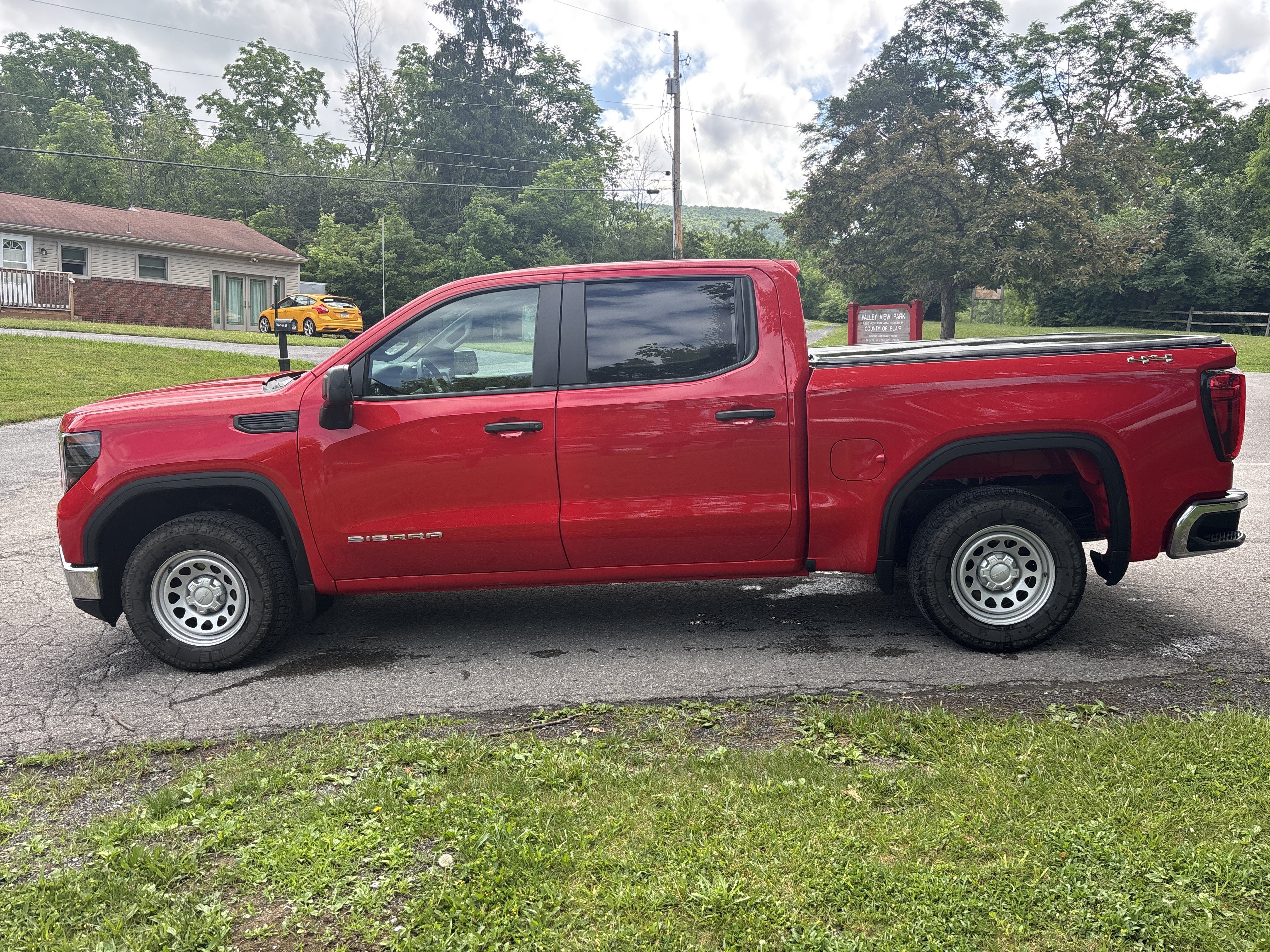 2023 GMC Sierra 1500 Pro