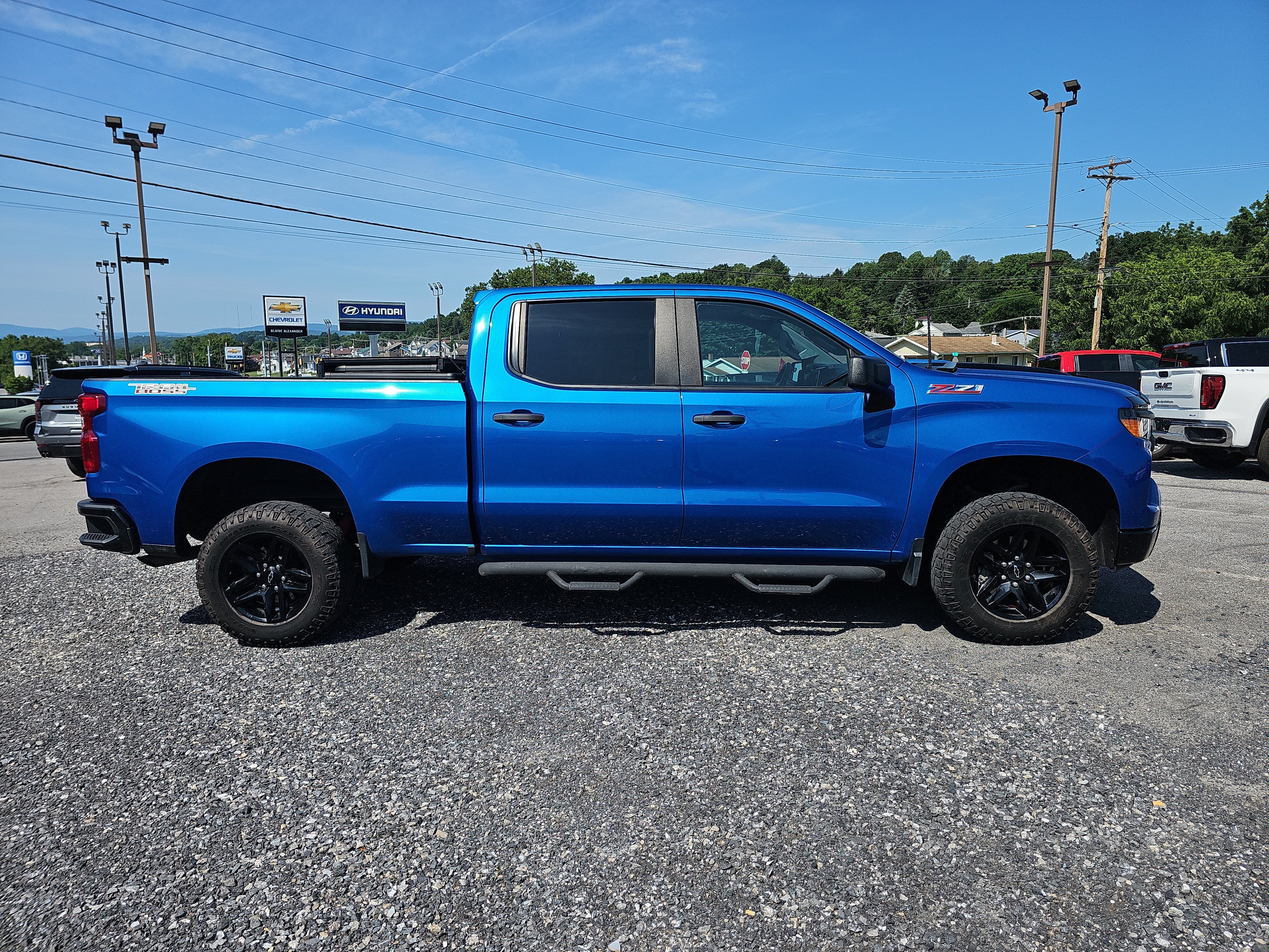2023 Chevrolet Silverado 1500 Custom Trail Boss