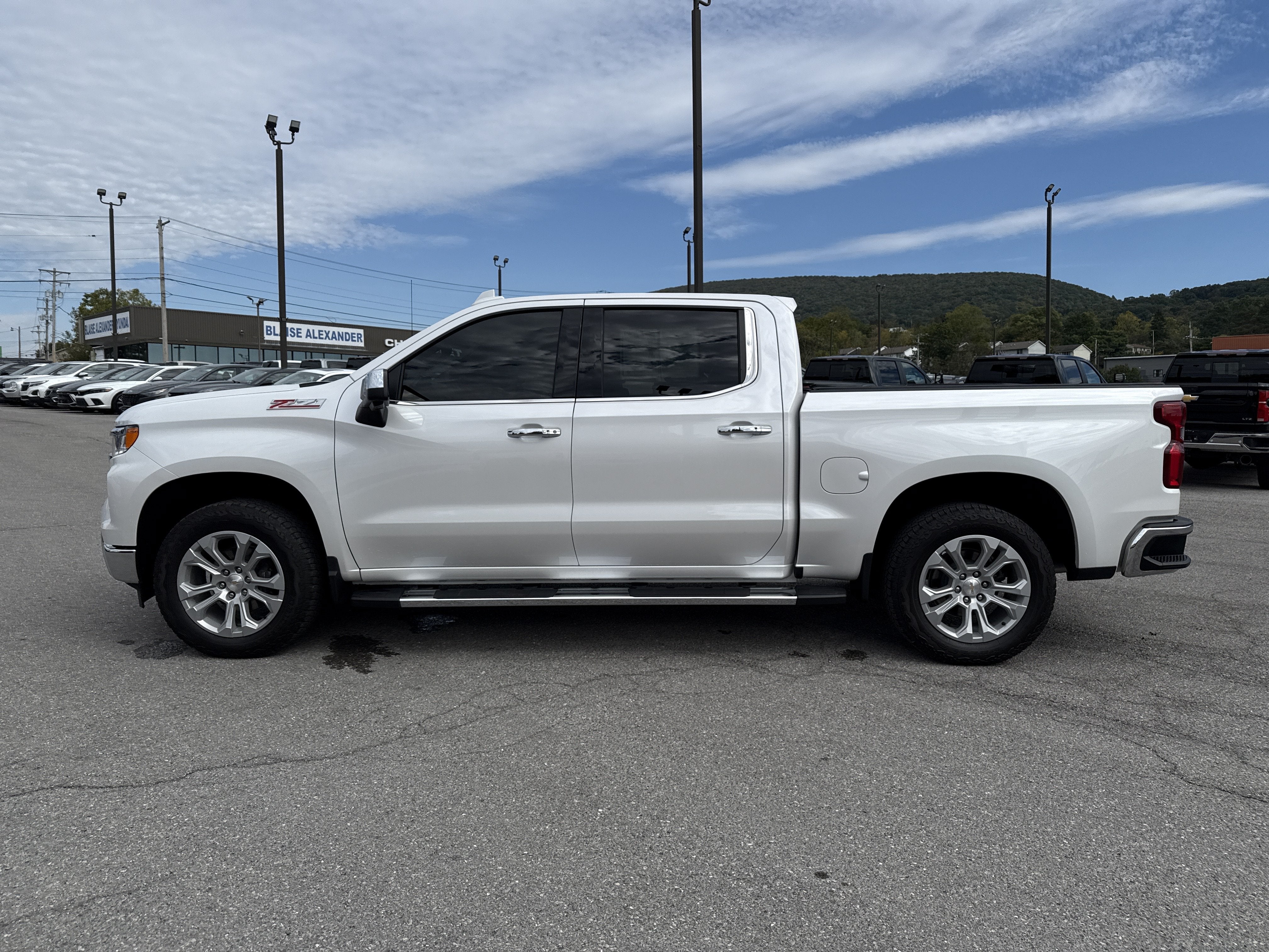 2025 Chevrolet Silverado 1500 LTZ