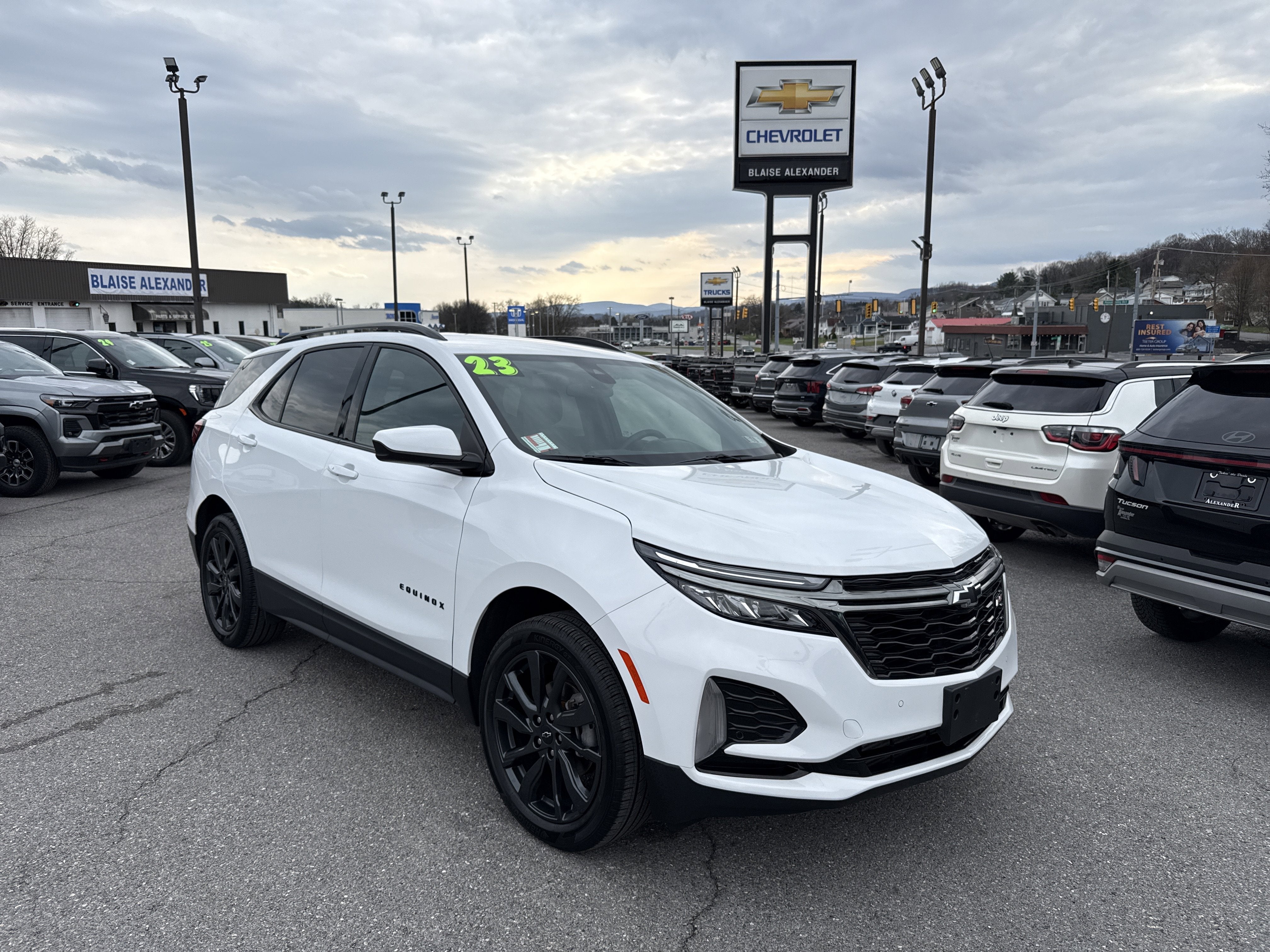 2023 Chevrolet Equinox RS
