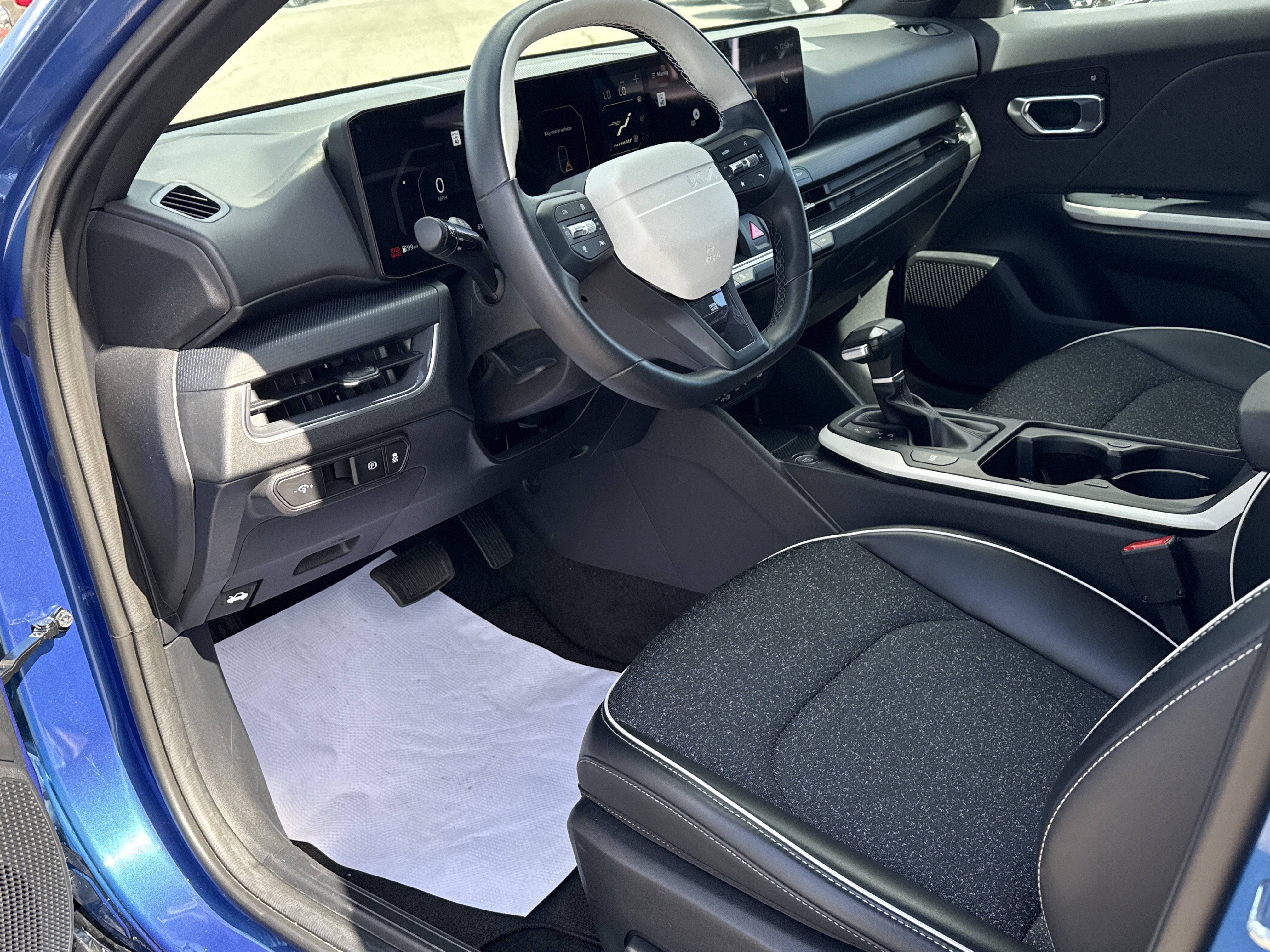 2025 Kia K4 GT-Line