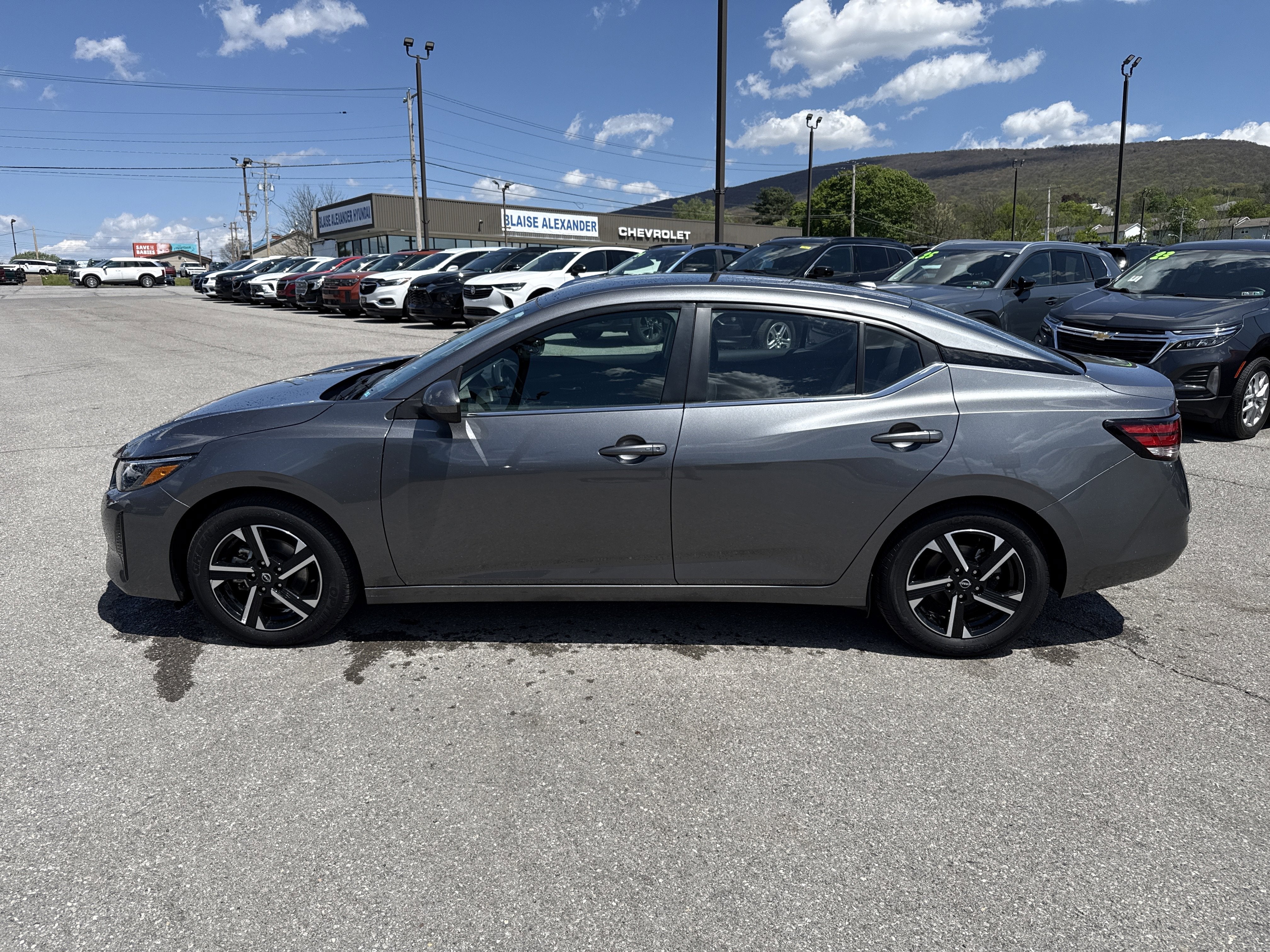 2024 Nissan Sentra SV