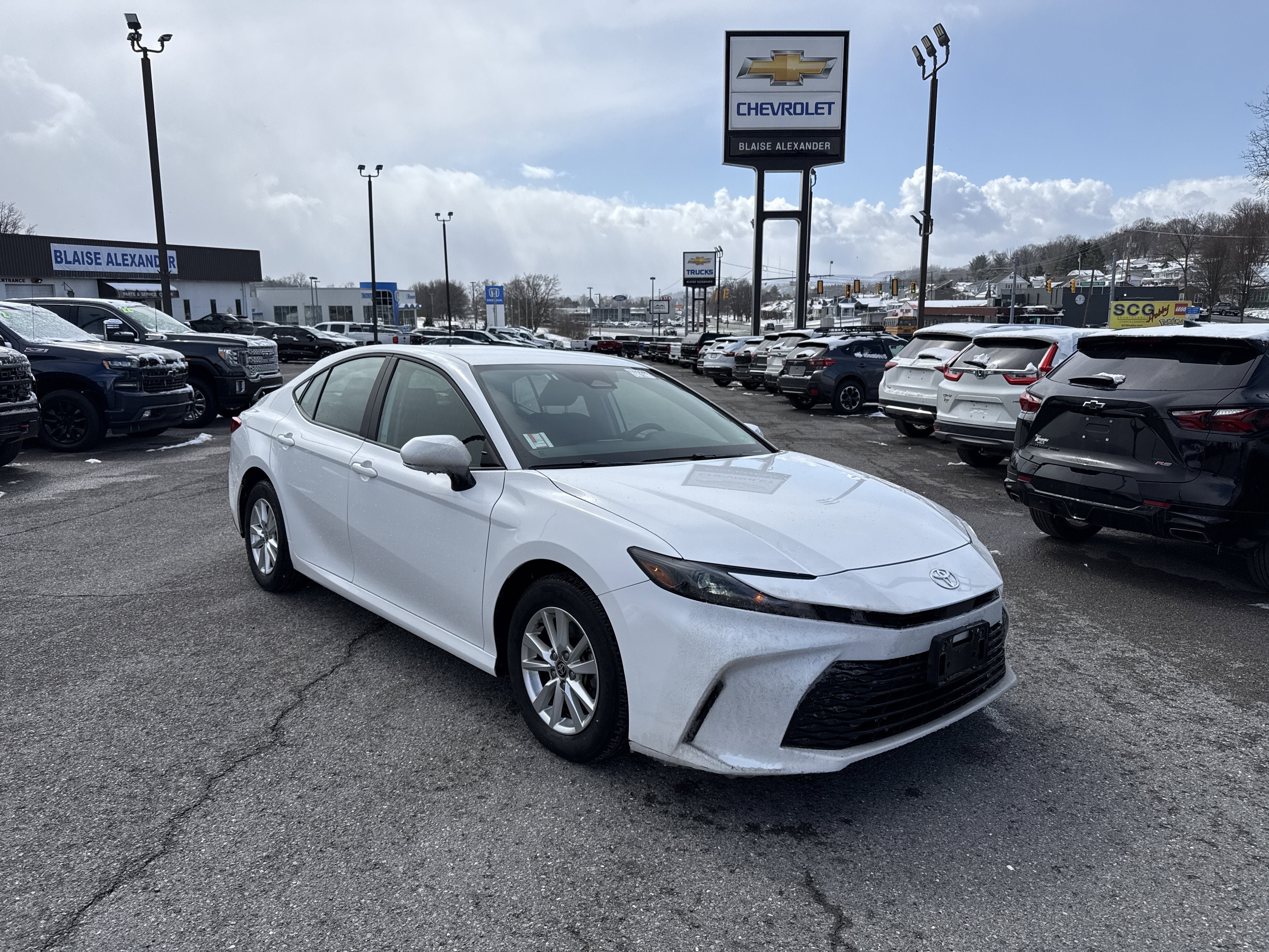 2025 Toyota Camry LE