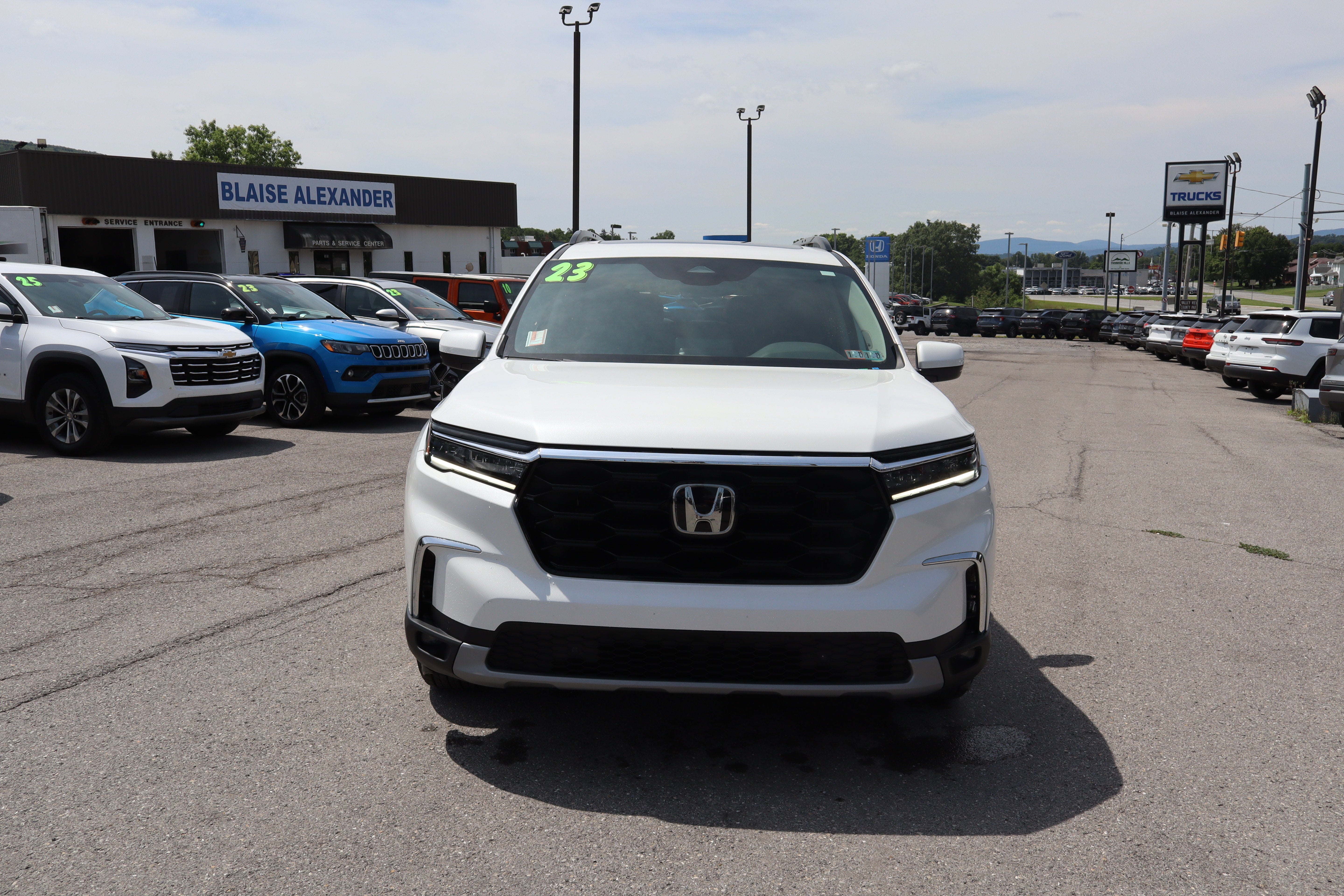 2023 Honda Pilot Touring