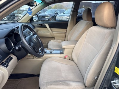 2011 Toyota Highlander Base