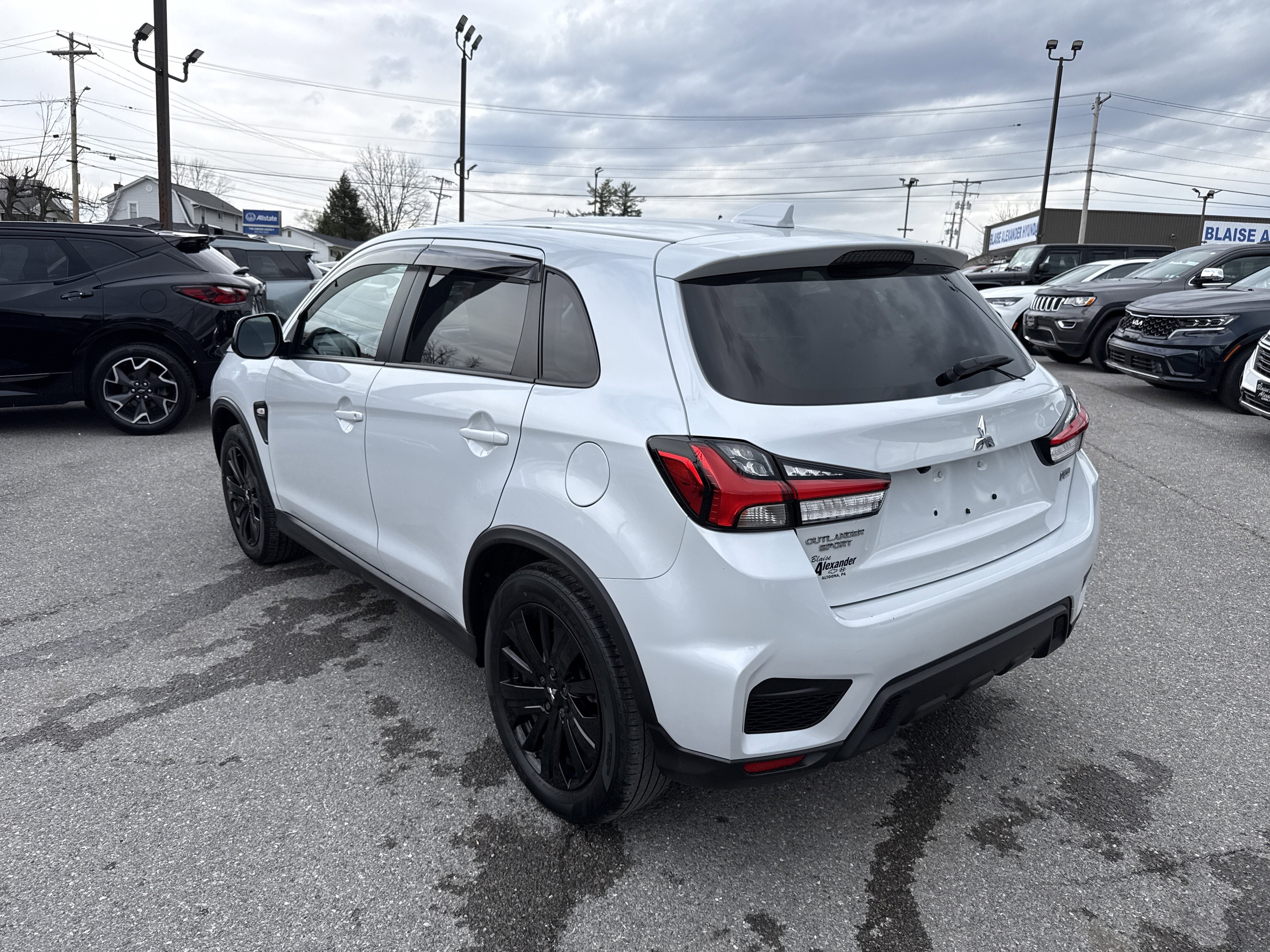 2024 Mitsubishi Outlander Sport 2.0 LE