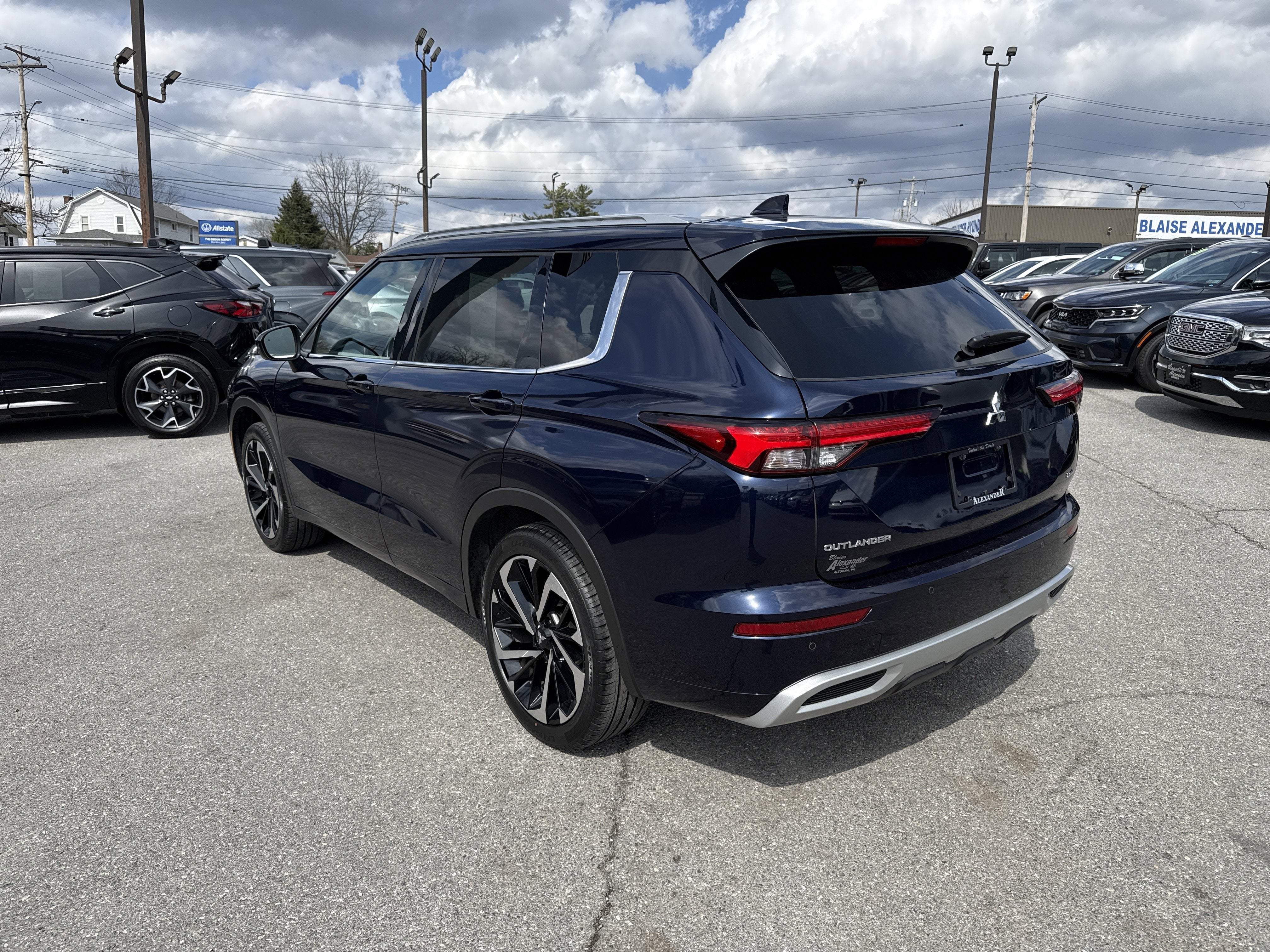 2022 Mitsubishi Outlander SEL