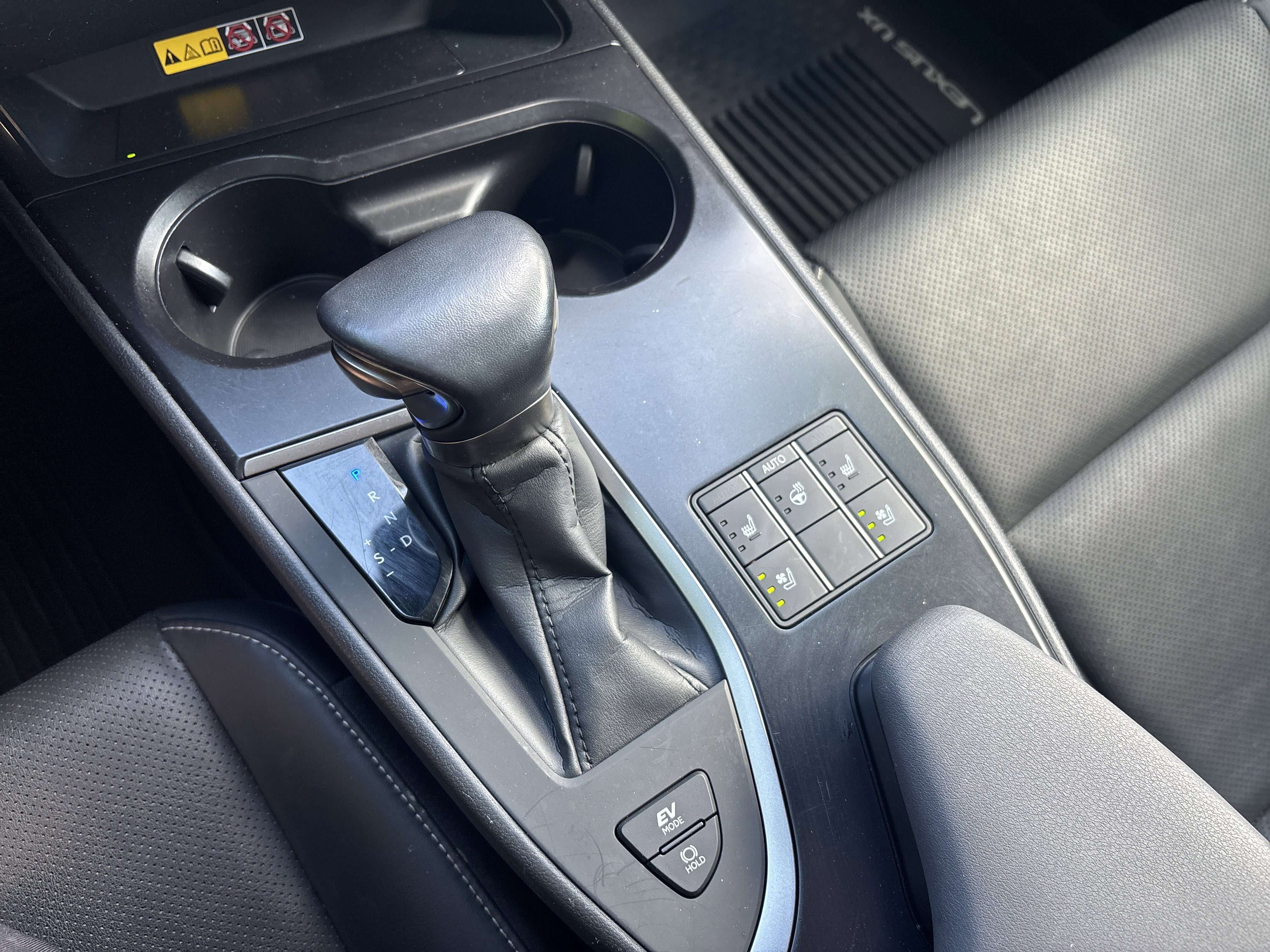2024 Lexus UX UX 250h Premium
