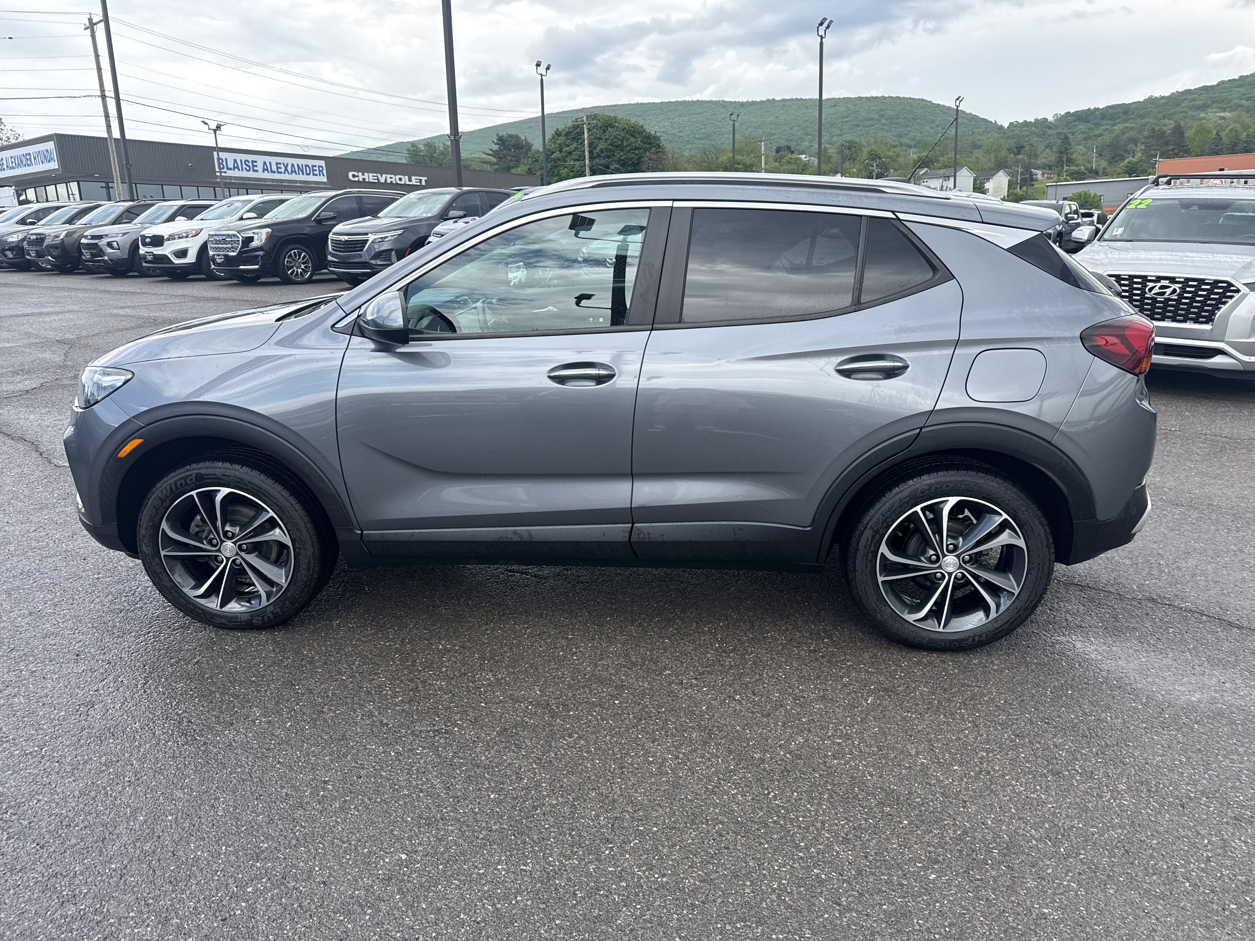 2020 Buick Encore GX Select