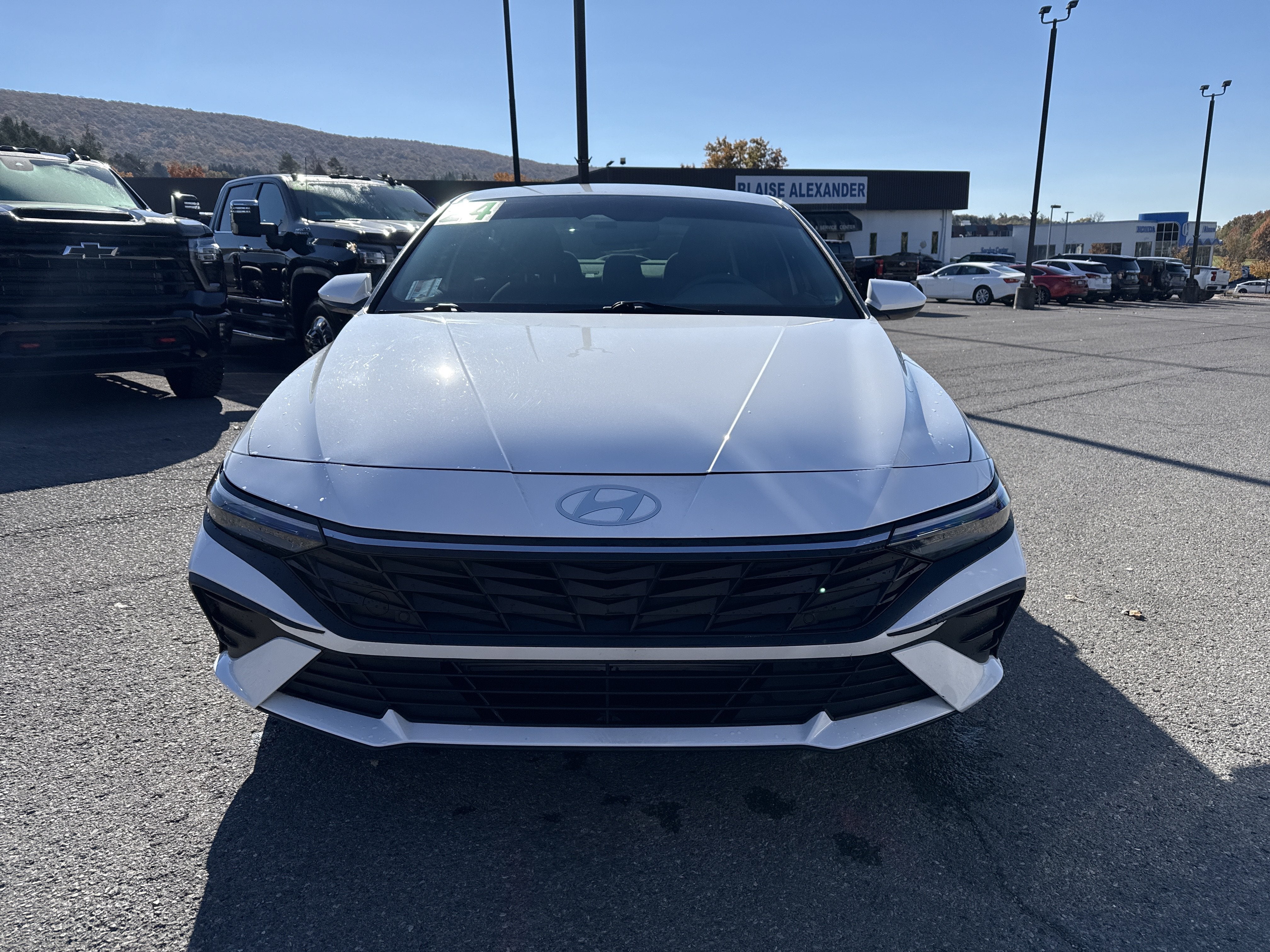 2024 Hyundai Elantra SEL