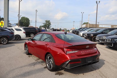 2025 Hyundai Elantra SEL Sport