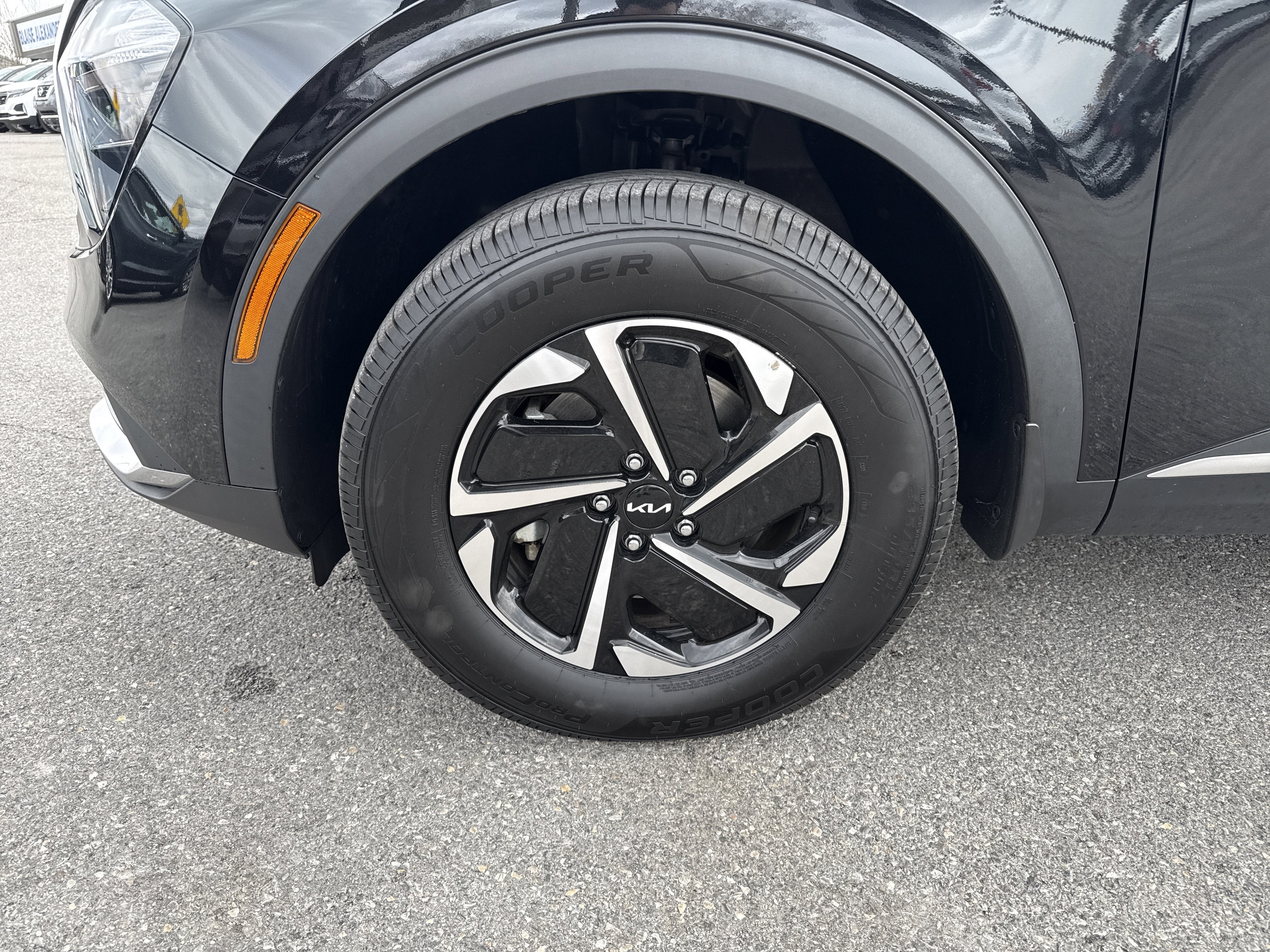 2023 Kia Sportage Hybrid LX