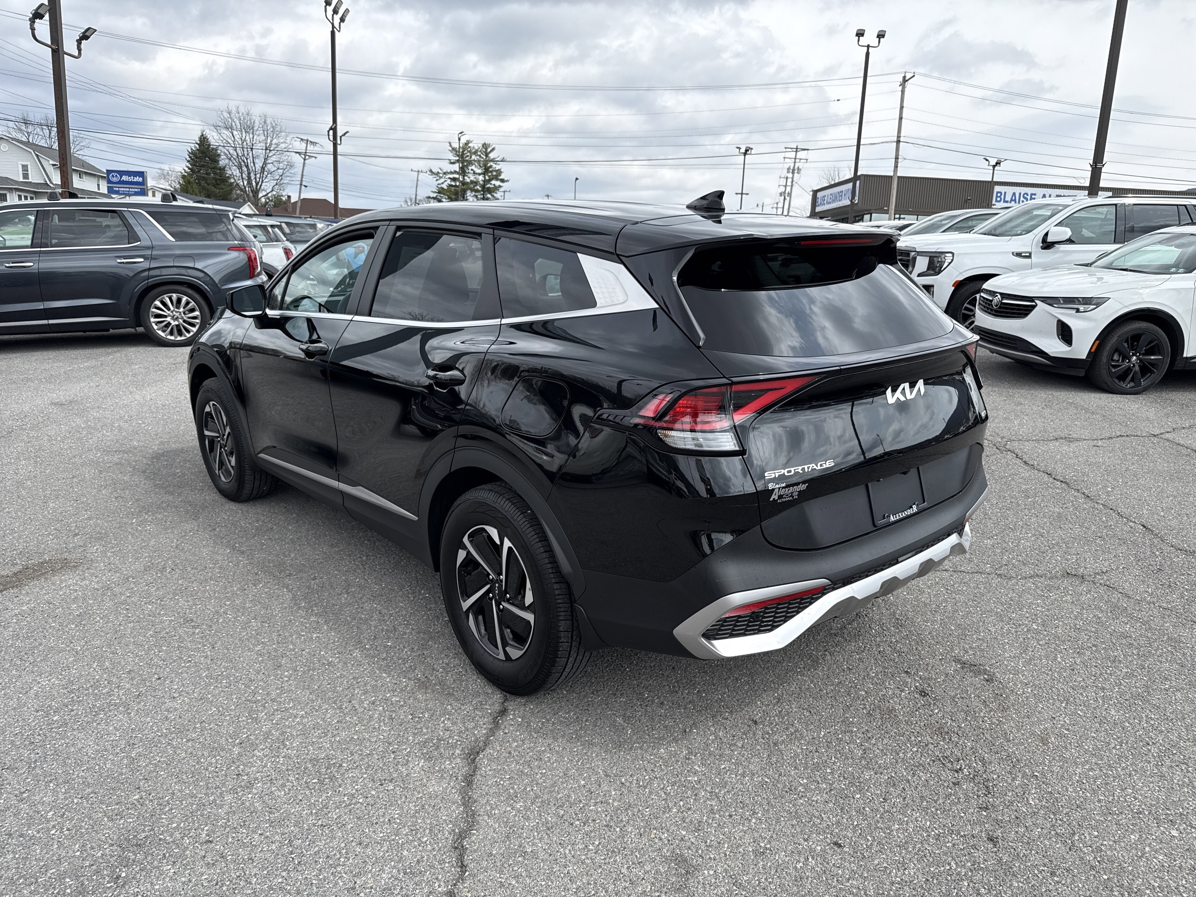 2023 Kia Sportage Hybrid LX