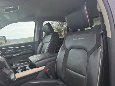 2022 RAM 1500 Laramie 4x4 Crew Cab 5'7" Box