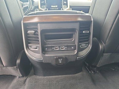 2022 RAM 1500 Laramie 4x4 Crew Cab 5'7" Box