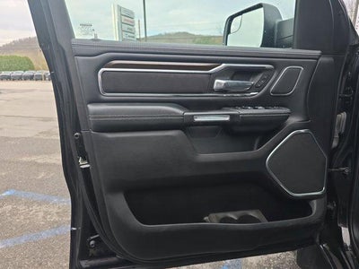 2022 RAM 1500 Laramie 4x4 Crew Cab 5'7" Box
