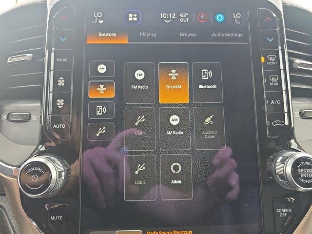 2022 RAM 1500 Laramie 4x4 Crew Cab 5'7" Box