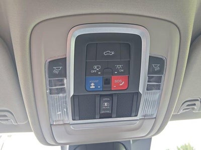 2022 RAM 1500 Laramie 4x4 Crew Cab 5'7" Box