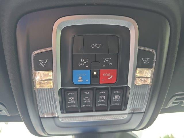 2026 RAM 1500 Laramie 4x4 Crew Cab 5'7" Box