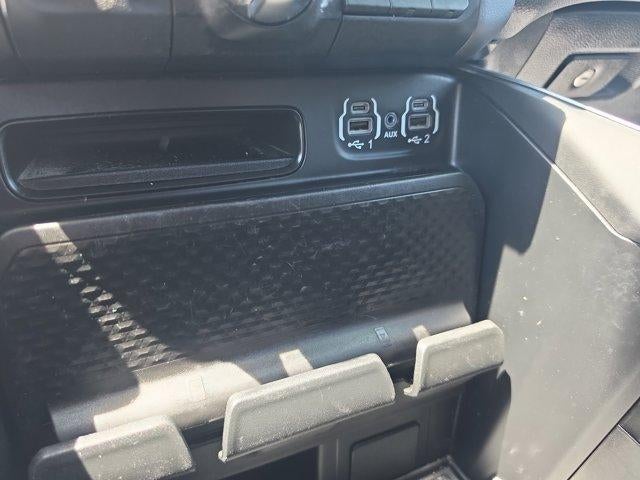 2022 RAM 1500 Big Horn 4x4 Crew Cab 6'4" Box