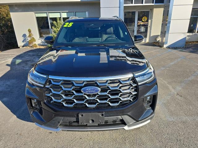 2025 Ford Explorer Platinum 4WD