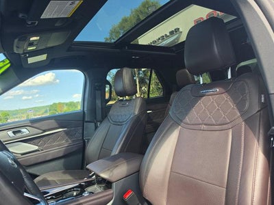 2025 Ford Explorer Platinum 4WD