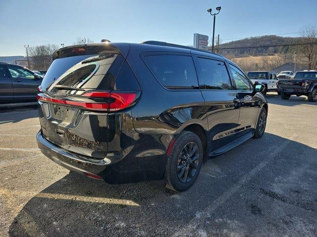 2021 Chrysler Pacifica Touring L AWD