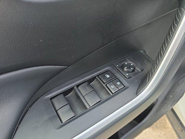 2021 Toyota RAV4 XLE AWD (Natl)