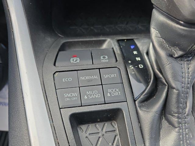 2021 Toyota RAV4 XLE AWD (Natl)