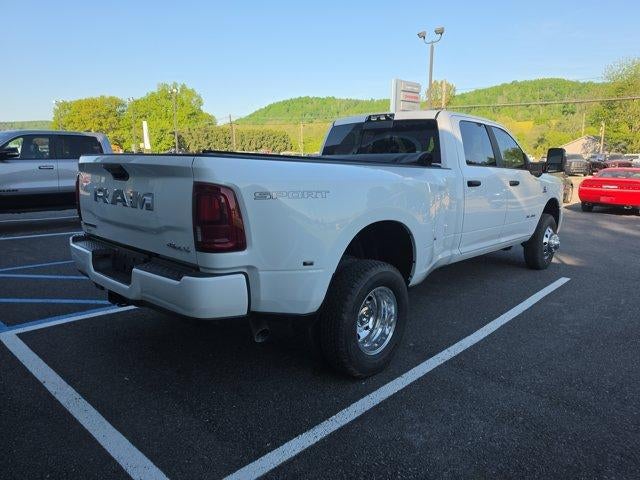 2025 RAM 3500 Big Horn 4x4 Crew Cab 8' Box