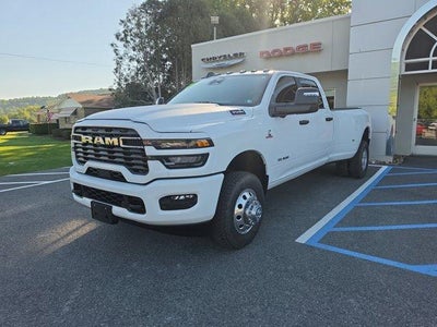 2025 RAM 3500 Big Horn 4x4 Crew Cab 8' Box
